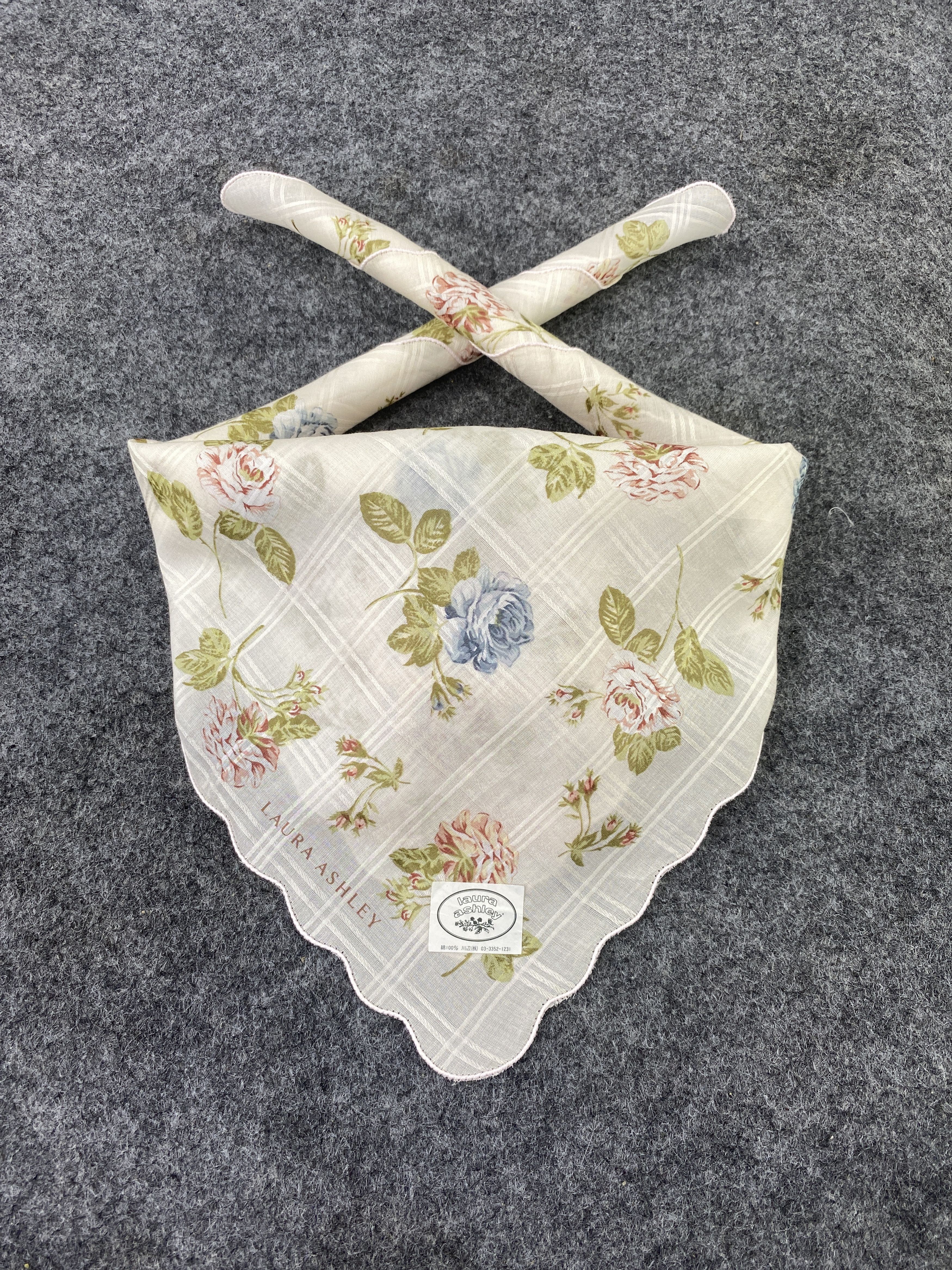 Laura Ashley Laura Ashley Handkerchief / Bandana / Neckerchief-B106 Size ONE SIZE - 2 Thumbnail