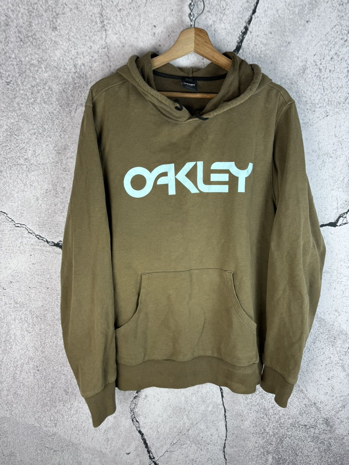 Oakley Rare Vintage Oakley spell out Hoodie Size US XL / EU 56 / 4 - 1 Thumbnail