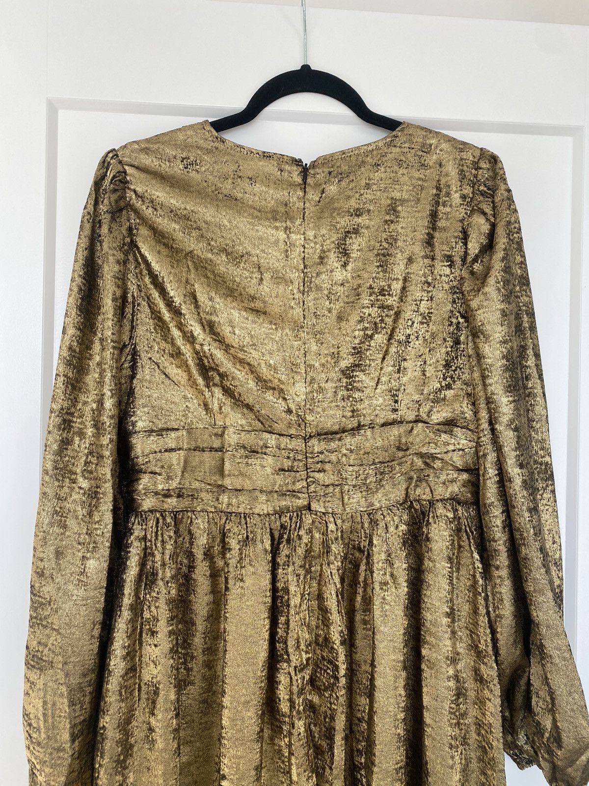 Other In February Floral Metalic Plunge Long Sleeve Midi NWT Dress Size M / US 6-8 / IT 42-44 - 12 Thumbnail