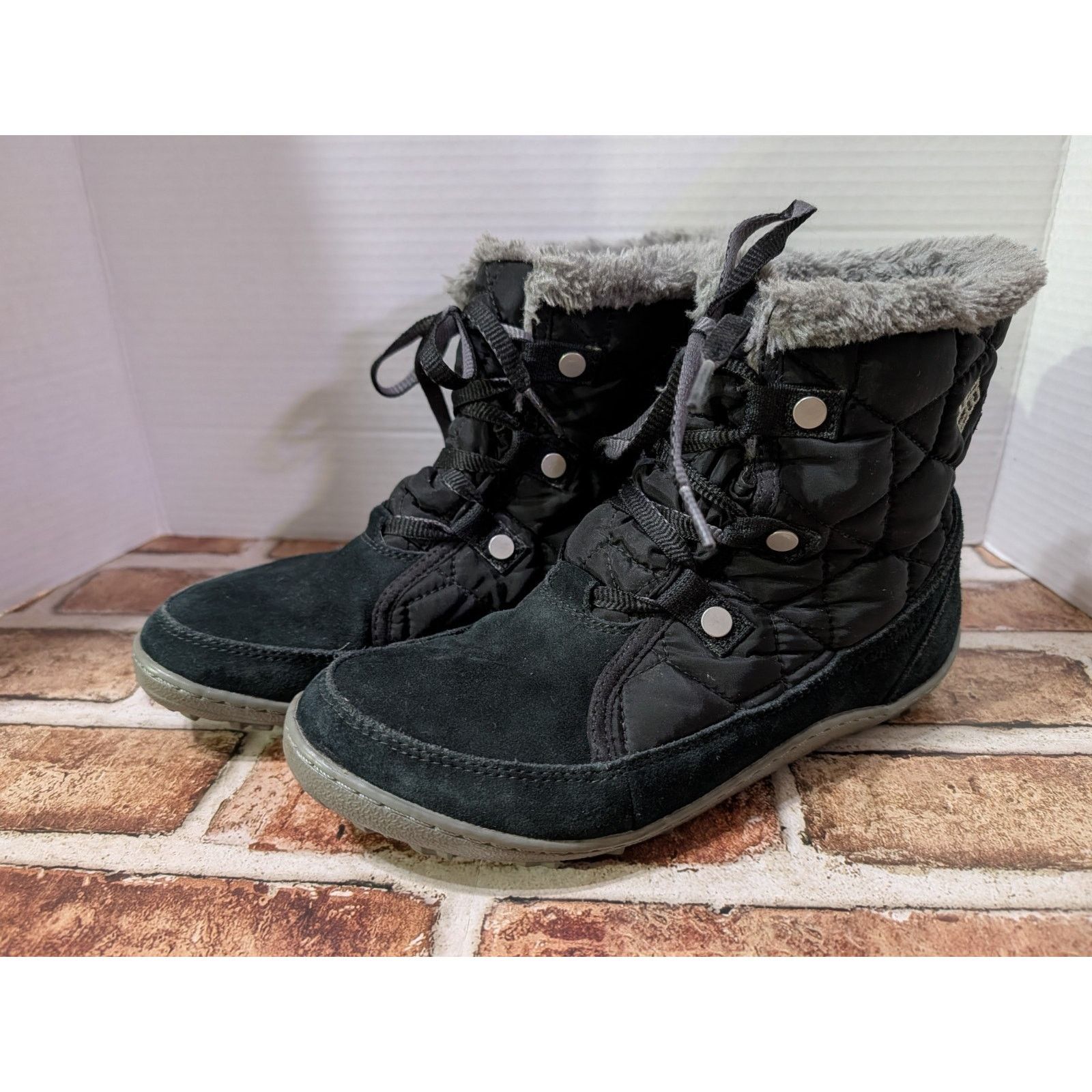 Columbia Columbia Women’s Waterproof Winter Boots Omni-Grip Size 8 Size US 8 / IT 38 - 9 Thumbnail