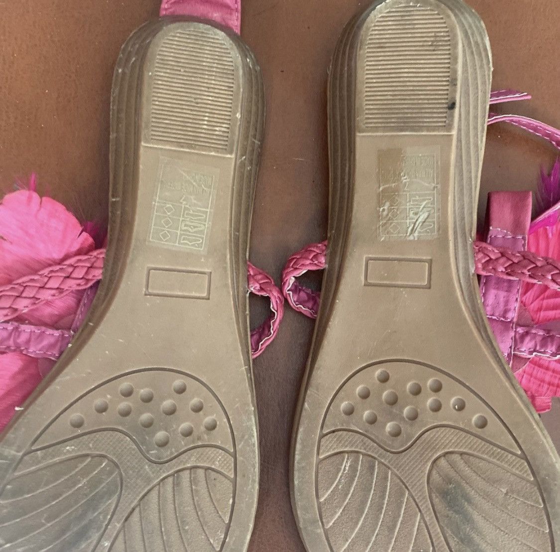 Other VINTAGE YOKI HOT PINK SANDALS FLATS Size US 7 / IT 37 - 8 Thumbnail