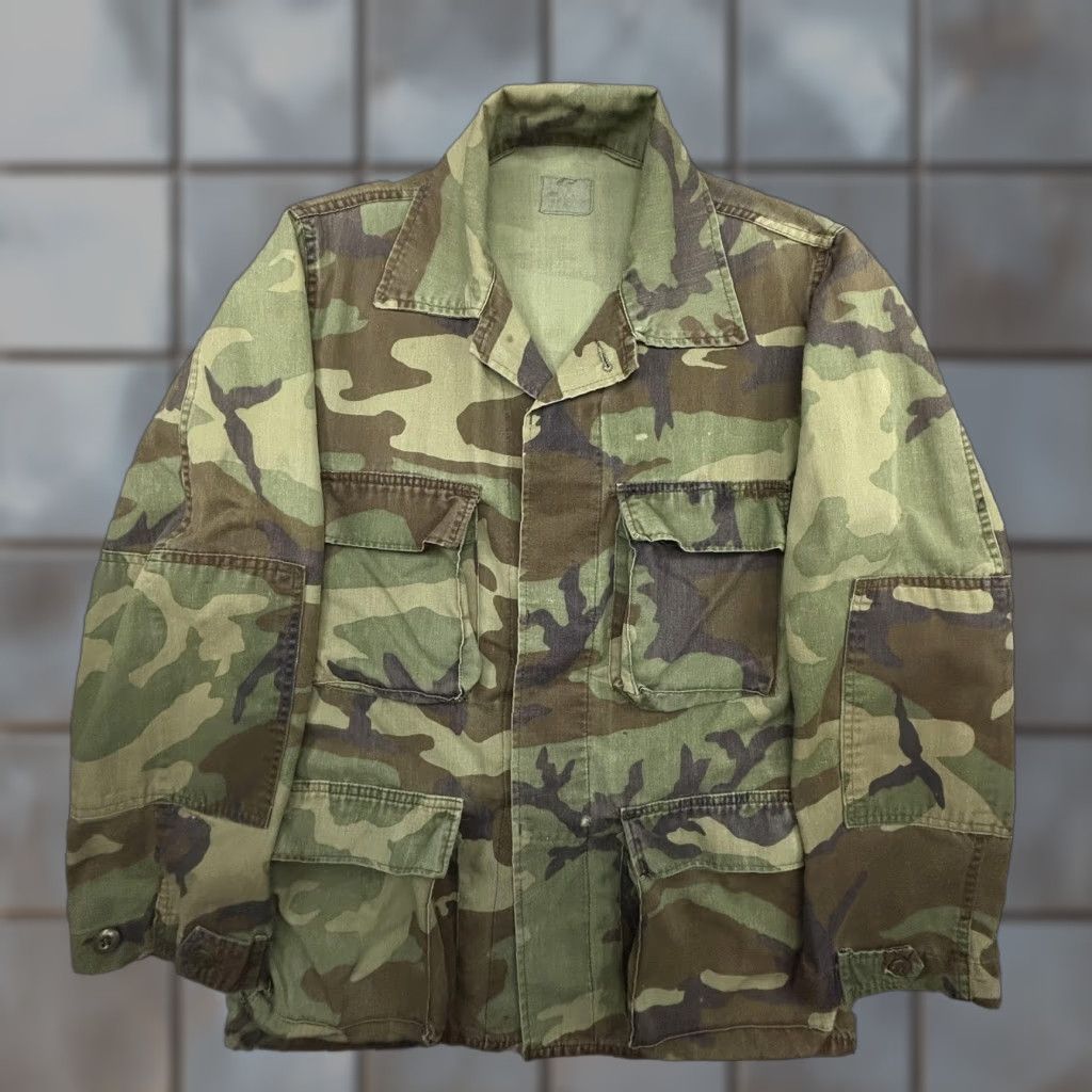 Vintage VINTAGE U.S. Military Jacket Mens M Green Woodland Camouflage Field Jacket Size US M / EU 48-50 / 2 - 1 Thumbnail