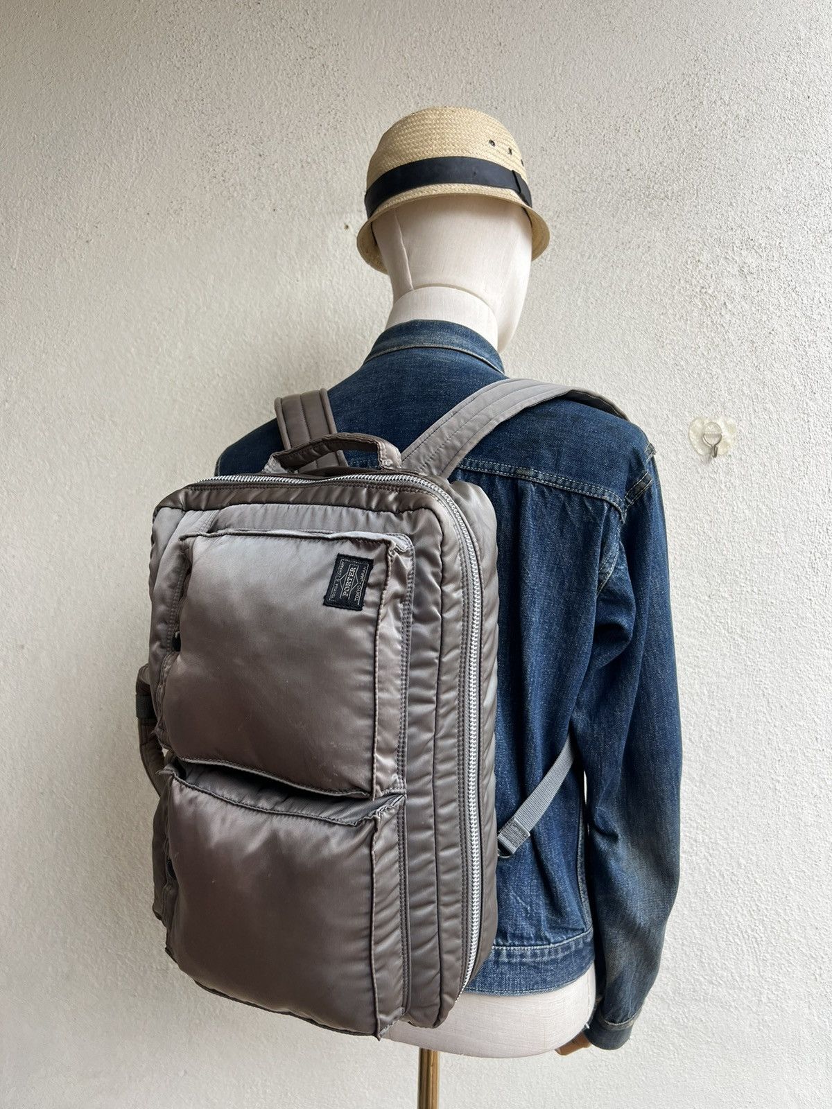 極美品　PORTER / TANKER BACKPACK シルバーグレー PORTER | 新型Tanker Backpack (Silver Gray)