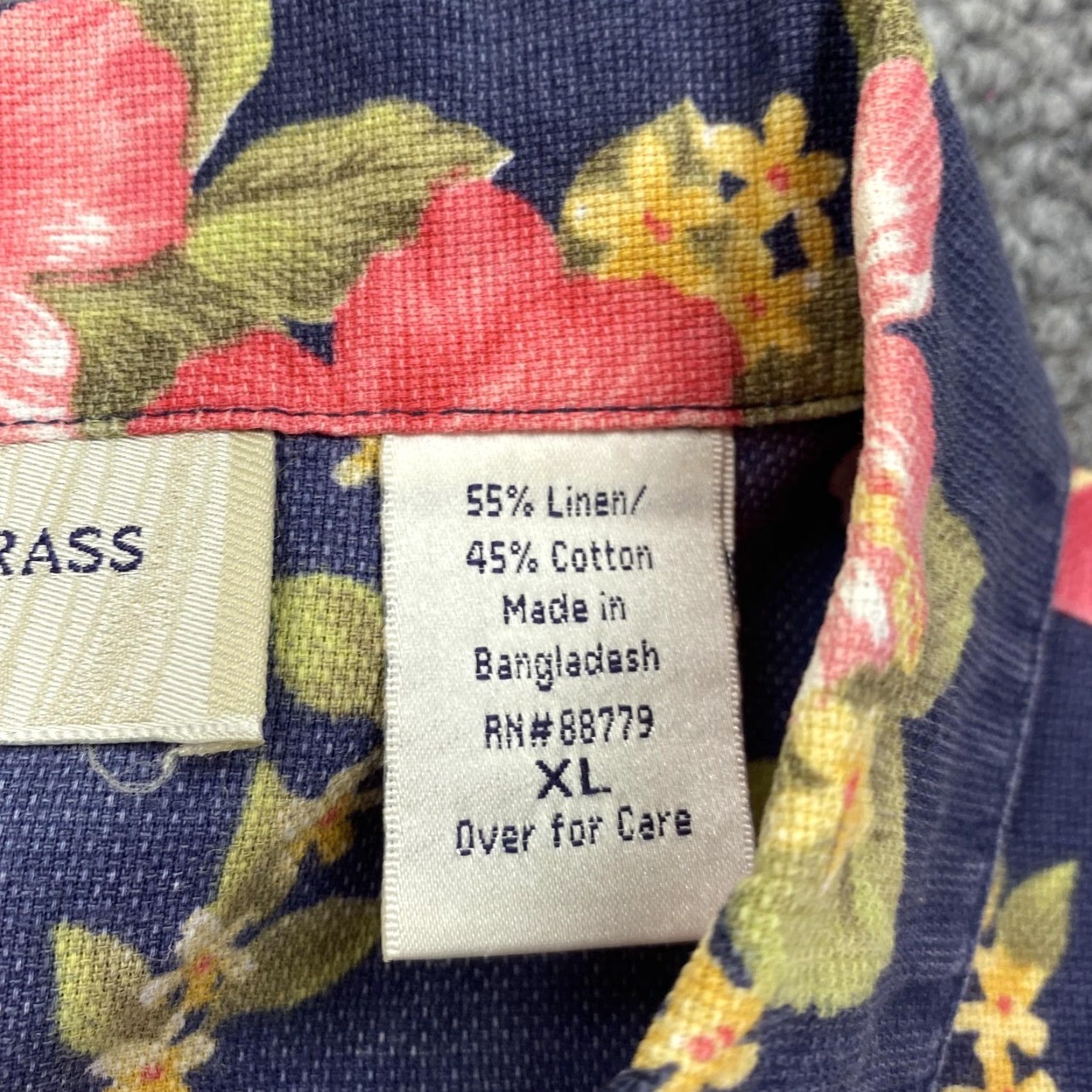 Vintage VINTAGE? No. But: Lemon Grass Shirt Womens XL Navy Blue Hawaiian Hibiscus Linen Cotton Button-Up Collared Short Sleeve Floral Tropical Womens XL Blue Size XL / US 12-14 / IT 48-50 - 4 Thumbnail