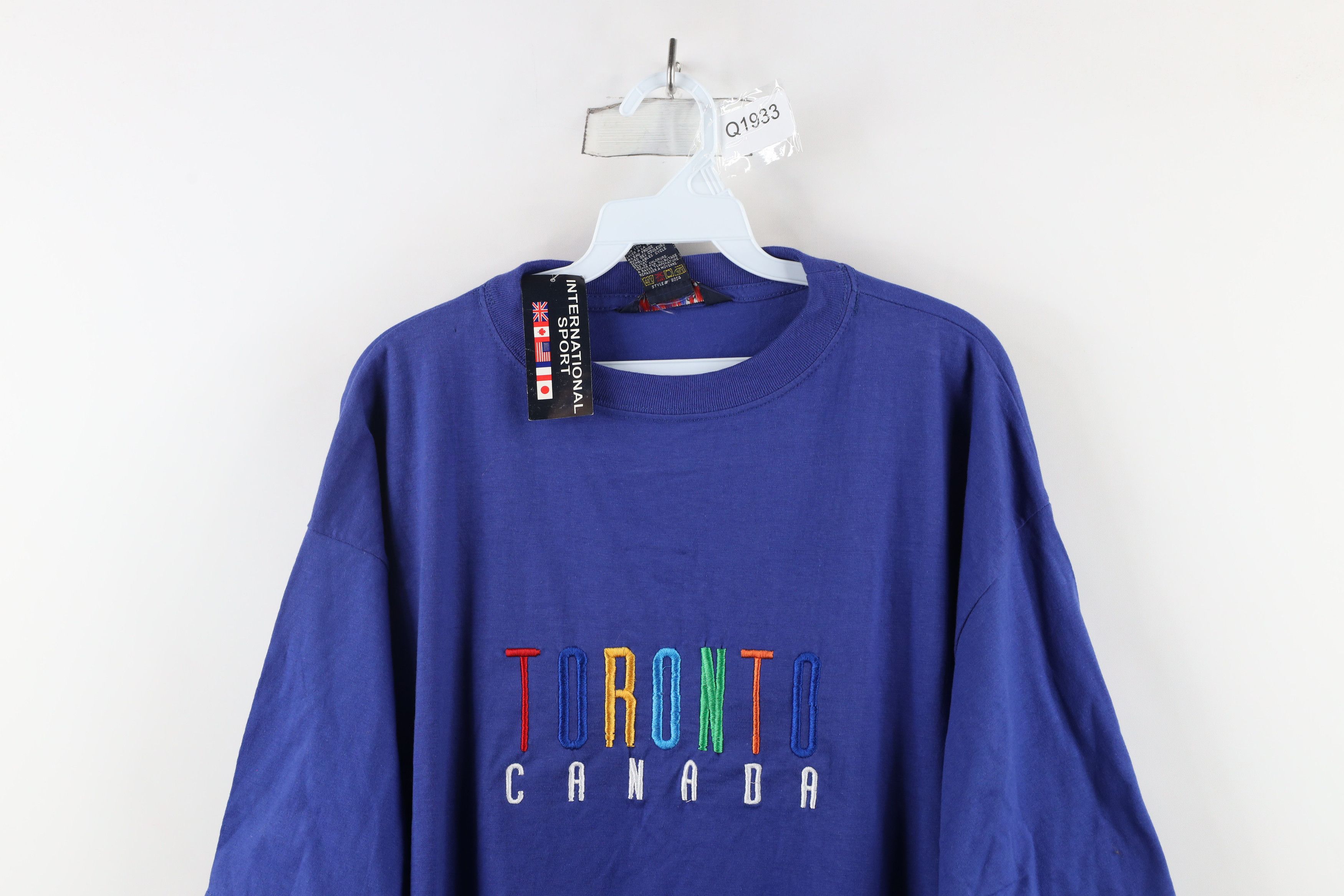 Vintage Deadstock Vintage 90s Streetwear Out Toronto Canada T-Shirt Size US XL / EU 56 / 4 - 2 Thumbnail