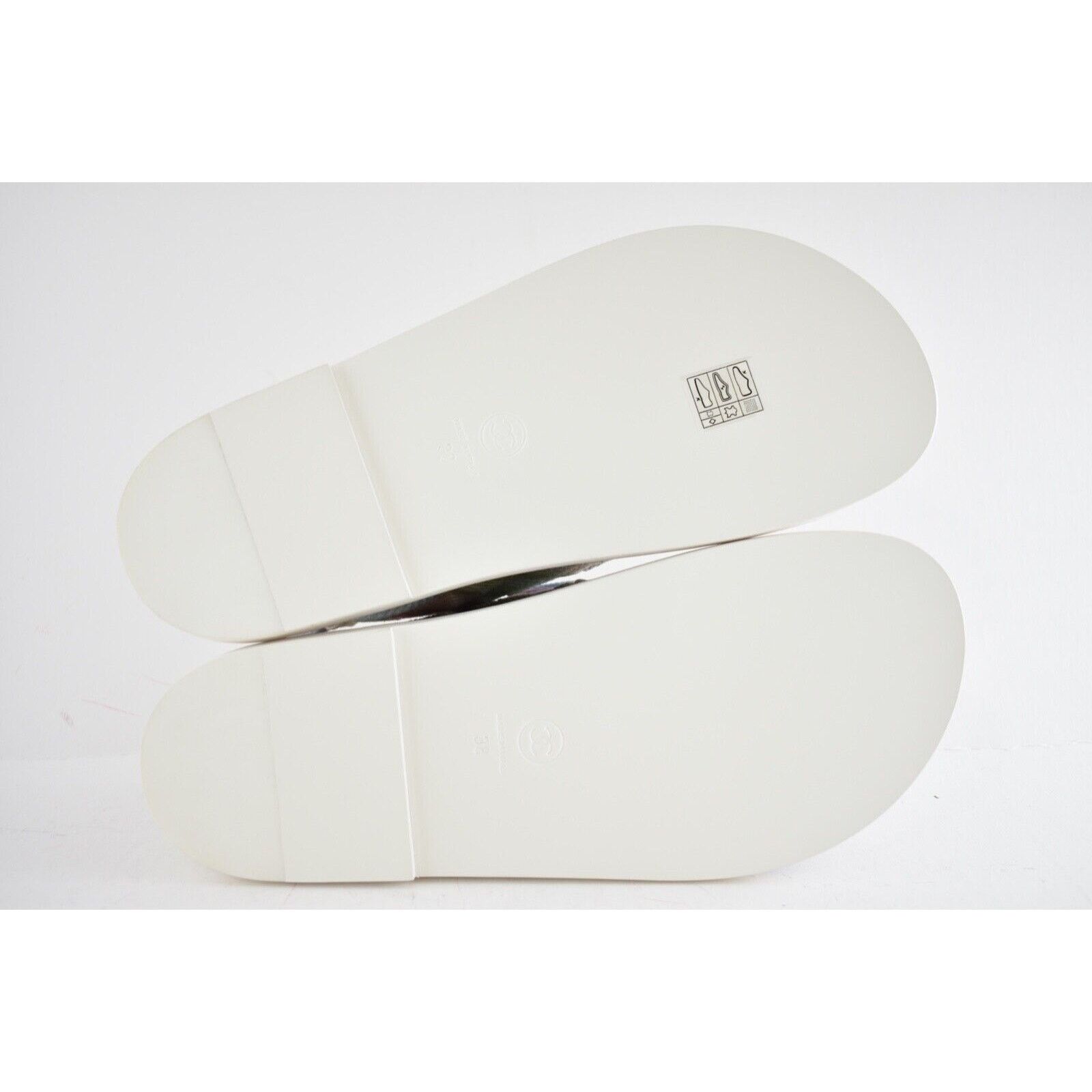 Chanel Chanel 22C Green Pink Blue White CC Logo Mule Slide Size US 8 / IT 38 - 12 Thumbnail