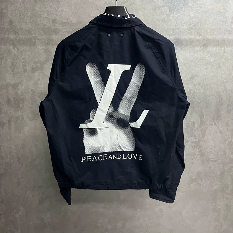 Louis Vuitton Louis Vuitton Blue Solid Graphic Printed Lapel Jacket Size US M / EU 48-50 / 2 - 5 Thumbnail