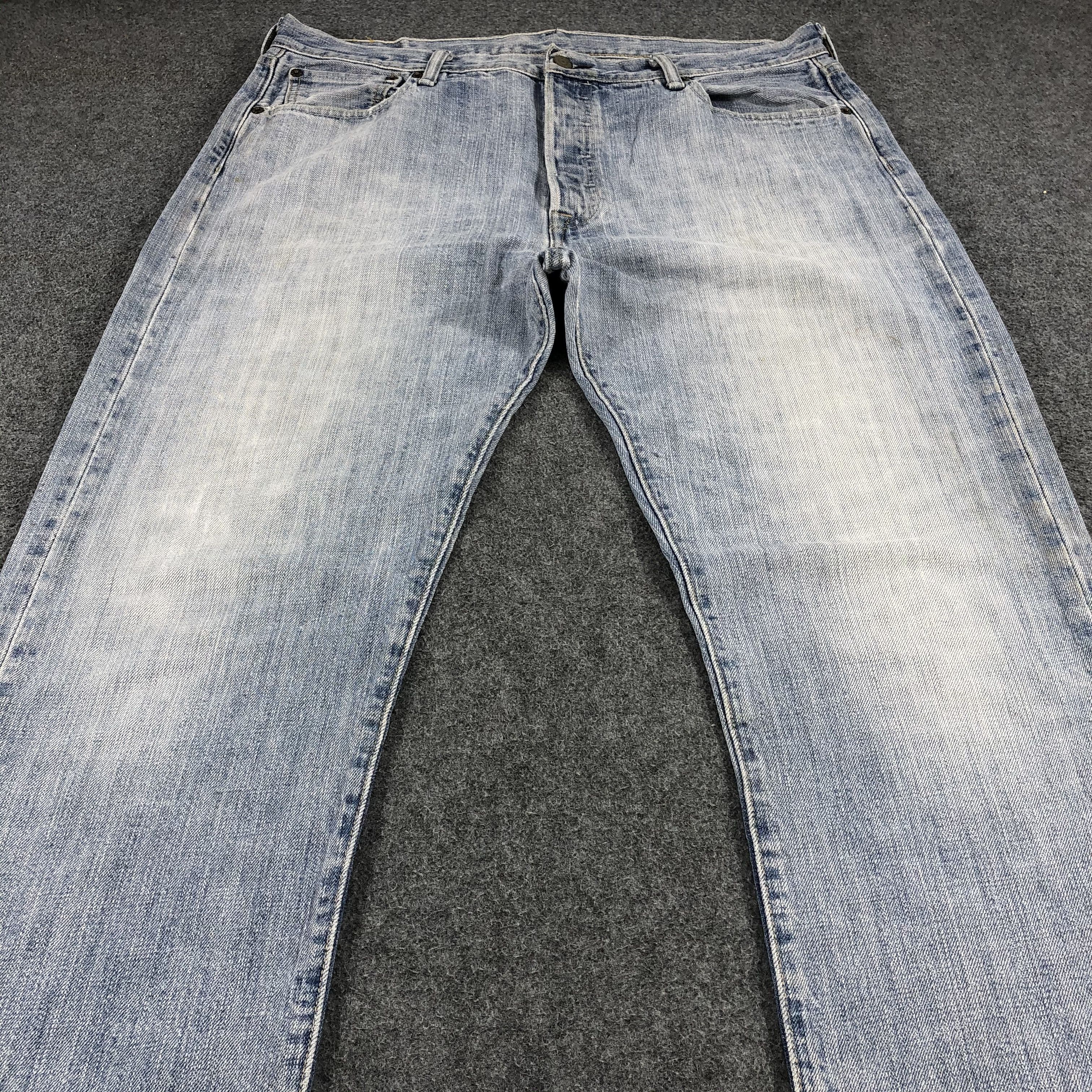 Levi's Vintage Levi's 501 Jeans Medium Wash Denim KJ322 Size US 36 / EU 52 - 3 Thumbnail