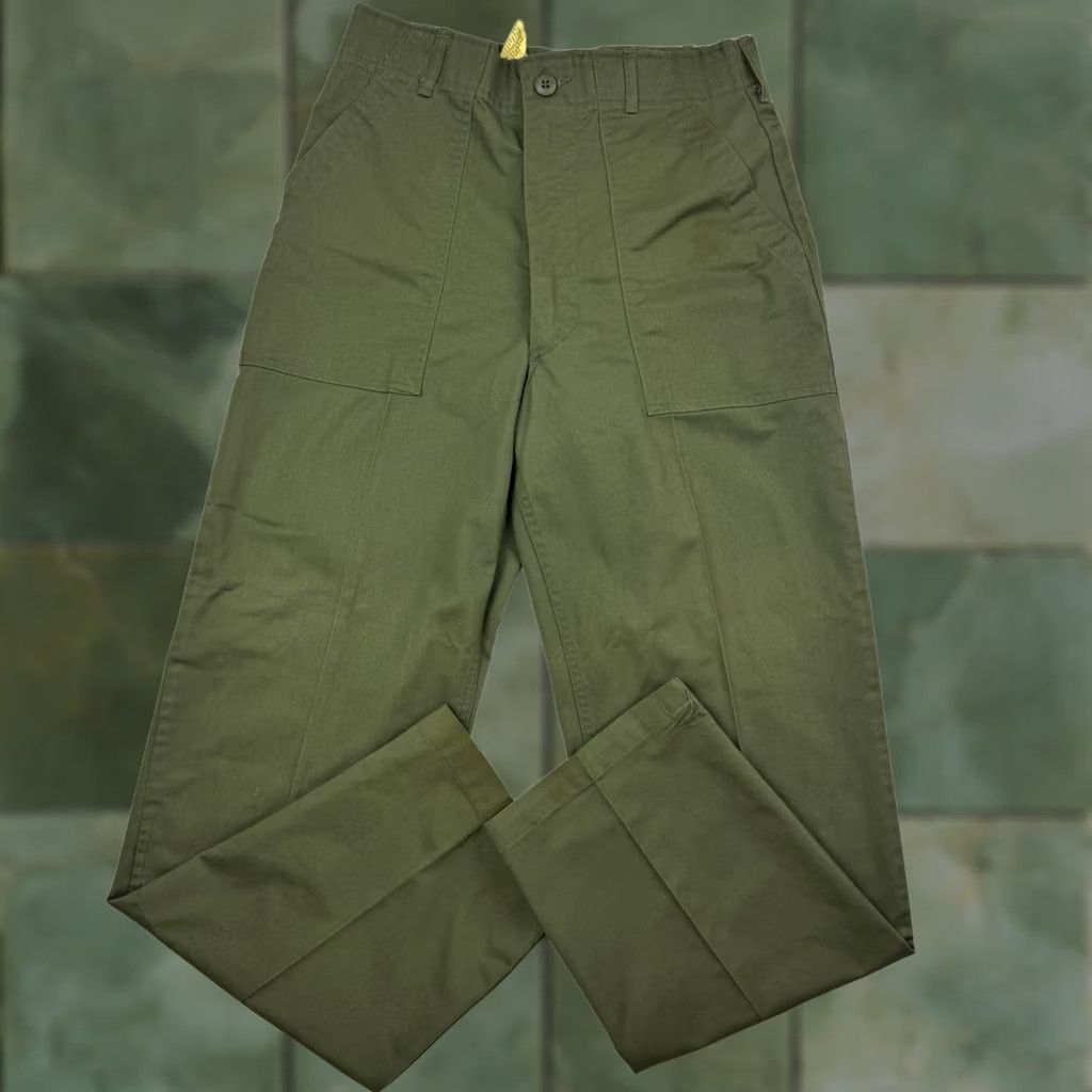 Vintage VINTAGE Army Pants 30x31 Adult Regular 70s USA Green Cotton Polyester Workwear Casual Pants Mens Size US 30 / EU 46 - 1 Thumbnail