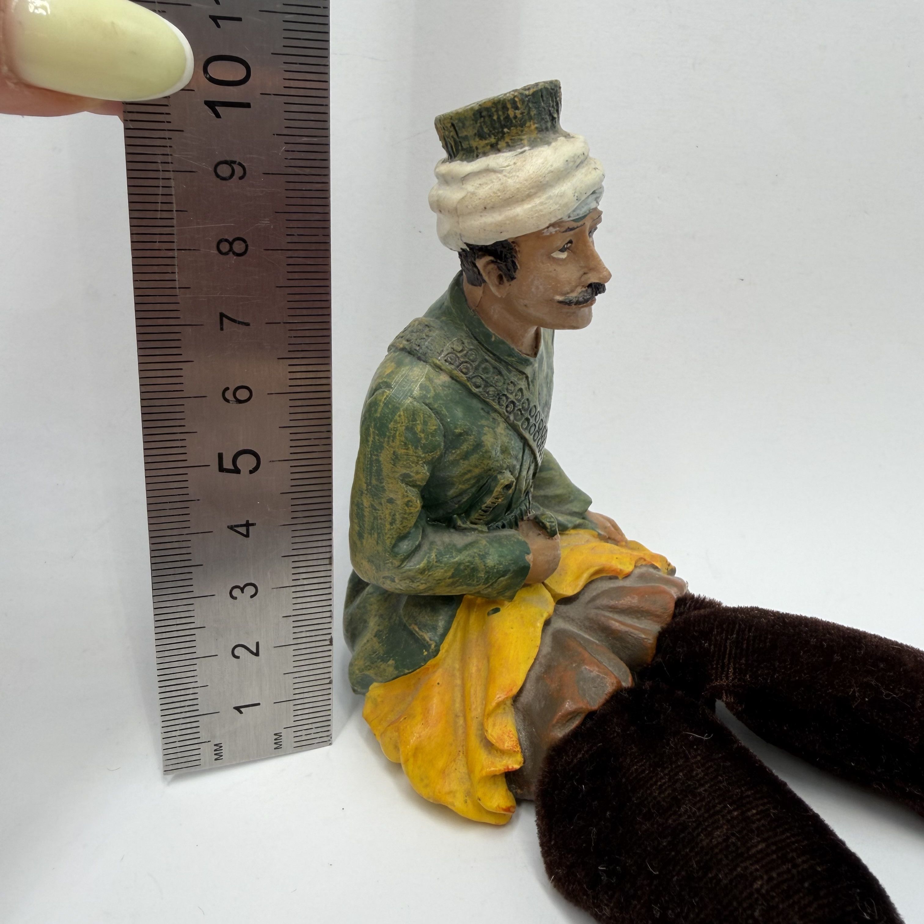 Vintage Vintage Uzbek Seated Man Figurine Shelf Sitter Size ONE SIZE - 5 Thumbnail