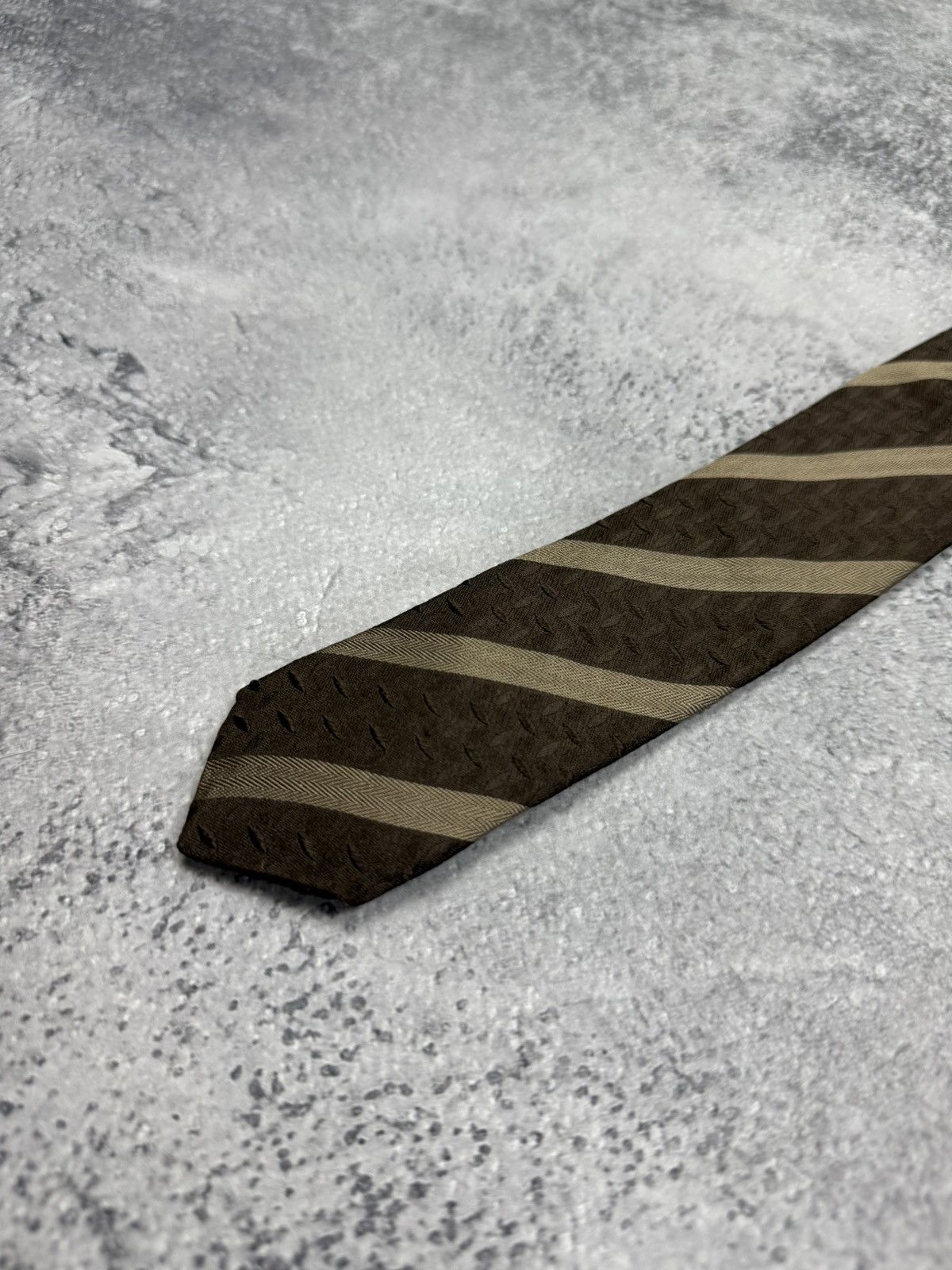 Emporio Armani Emporio Armani Tie Silk Luxury Streetwear Hype Made In Italy Size ONE SIZE - 8 Thumbnail