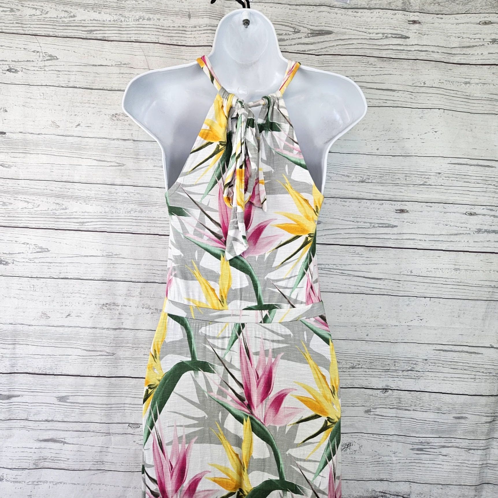 Tommy Bahama VINTAGE Tommy Bahama Womens Maxi Dress 2XS Pink Gray Floral Sleeveless Viscose Halter Neckline Long Dress Womens Size XXS / US 00 / IT 34 - 4 Thumbnail