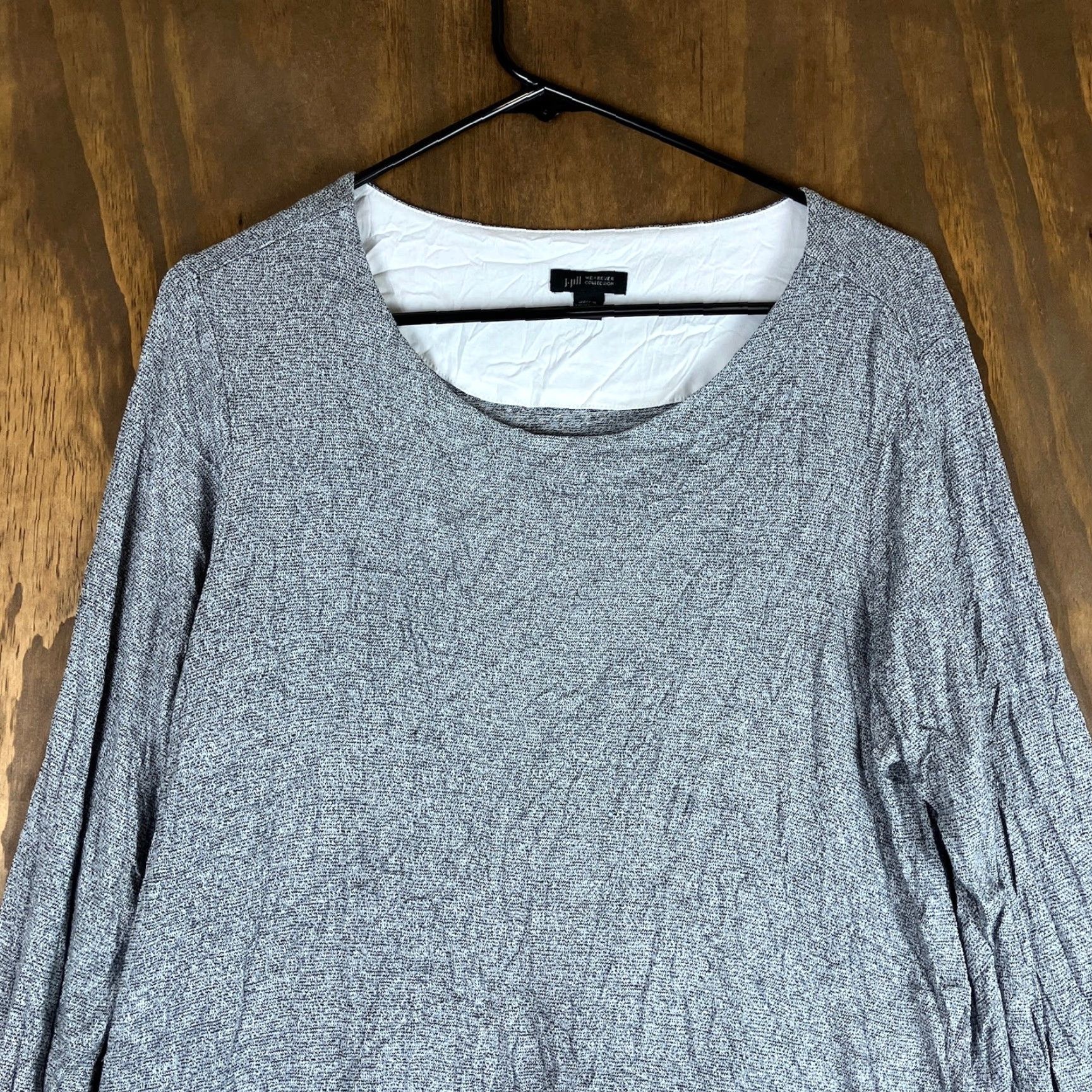 J. Jill J Jill Womens Blouse Gray White Wearever Collection Layer Long Sleeve Stretch 1X Size XL / US 12-14 / IT 48-50 - 2 Thumbnail