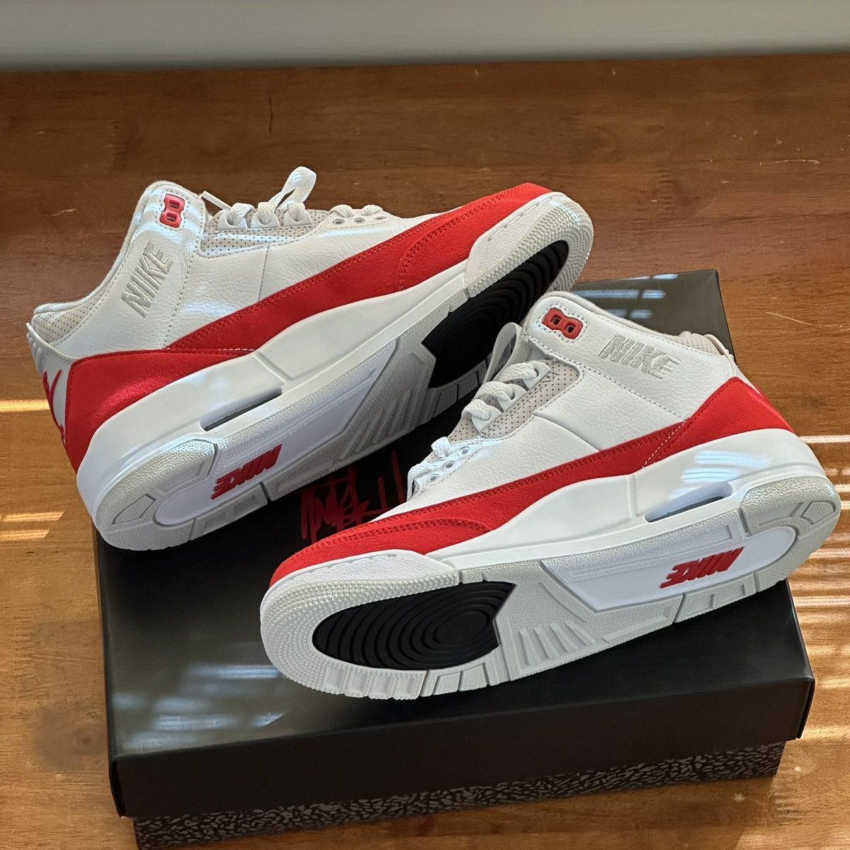 Jordan Brand Nike Air Jordan 3 Retro Tinker Air Max 1 Size US 8.5 / EU 41-42 - 6 Thumbnail