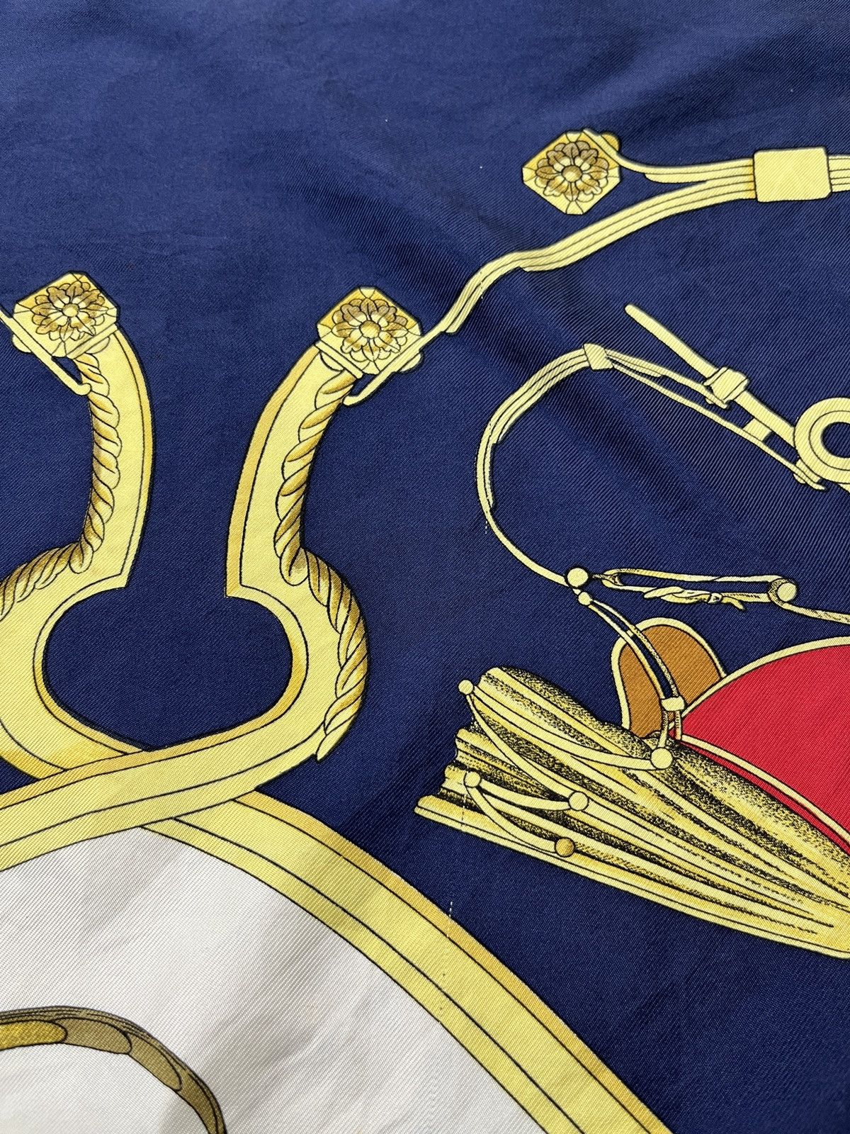 Hermes 🔥🔥🔥AUTHENTIC VINTAGE HERMES SPRINGS SILK SCARF Size ONE SIZE - 20 Thumbnail