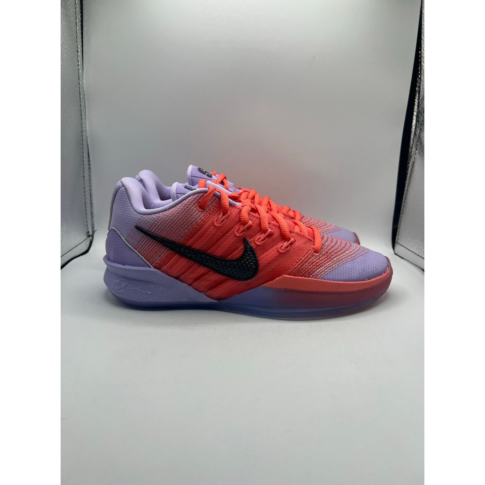 Nike Nike Sabrina 3 Wmns “Radiant” size 5.5w Size US 5.5 / IT 35.5 - 3 Thumbnail