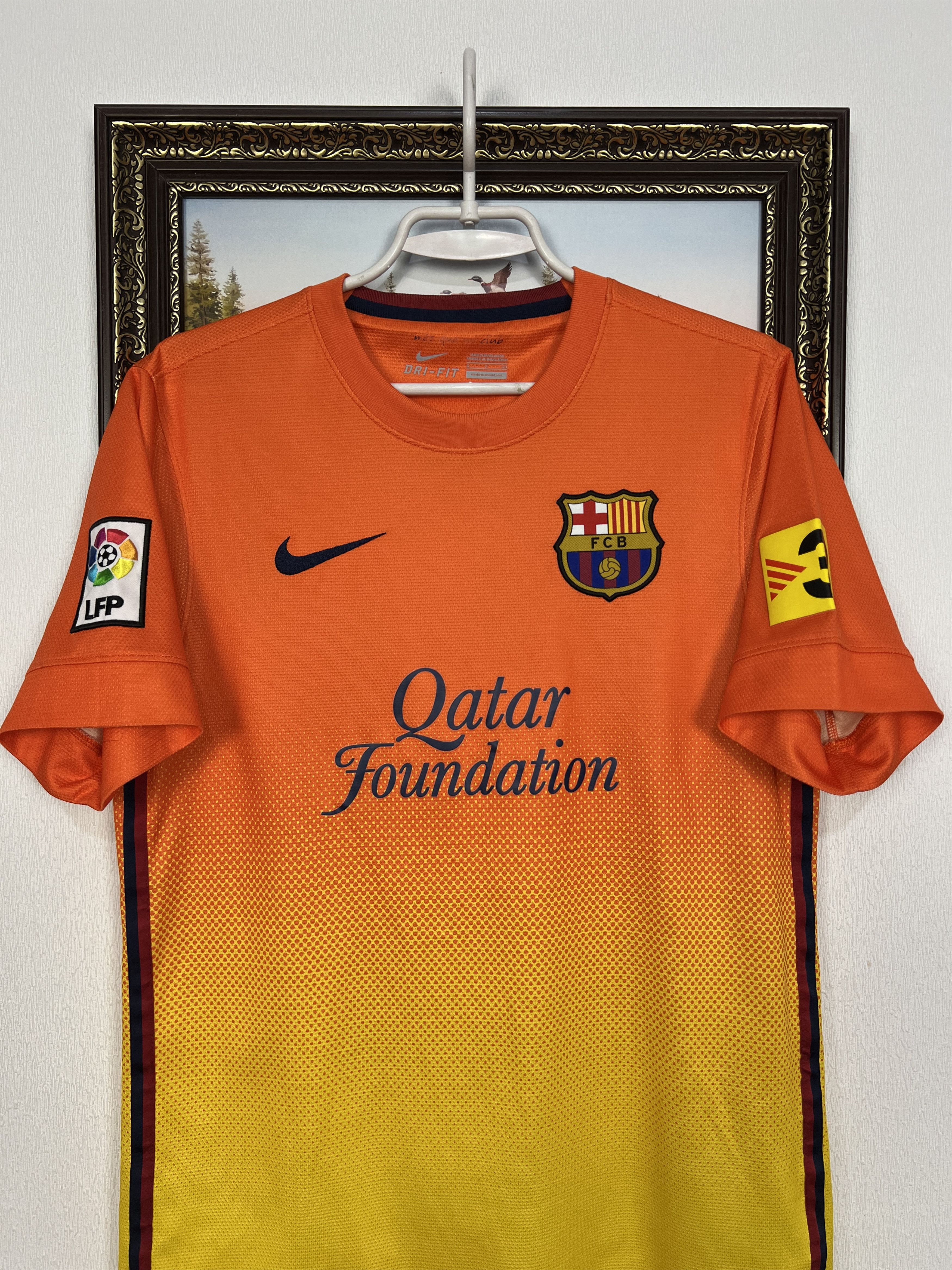 Nike Barcelona football shirt 2012 Soccer Jersey Camiseta Trikot Size US S / EU 44-46 / 1 - 2 Thumbnail