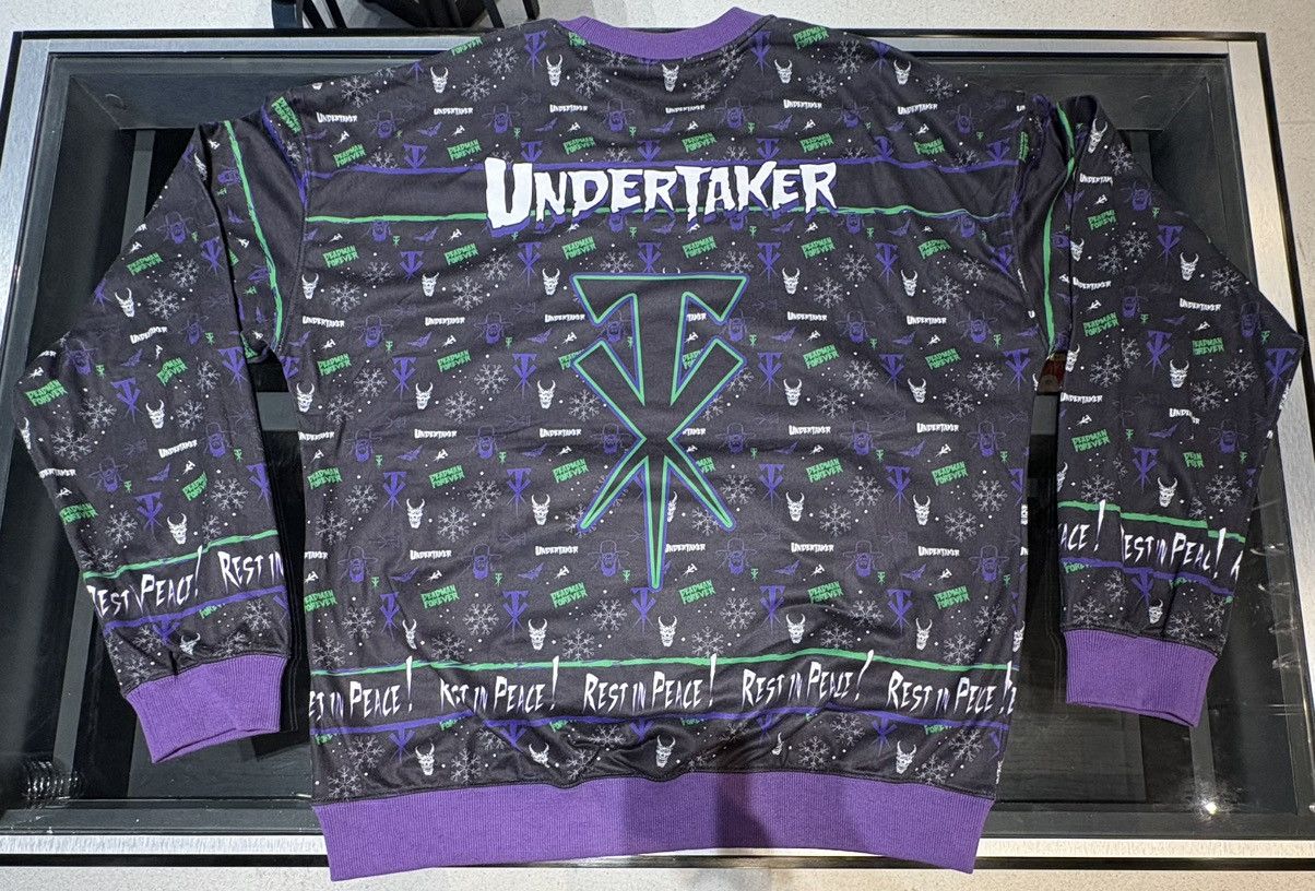 Other WWE Undertaker 2021 Light-Up Holiday Sweater Size US XL / EU 56 / 4 - 2 Thumbnail