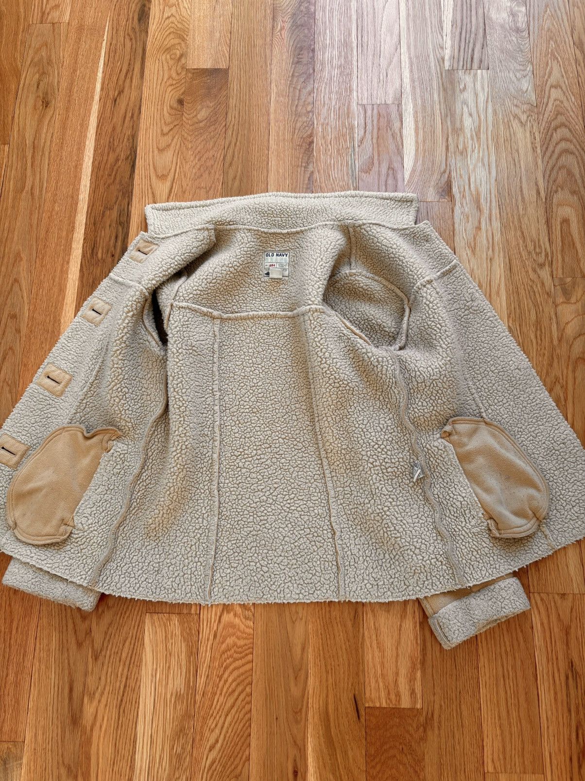 Old Navy Old Navy Vintage Y2K Faux Sherpa Tan Shearling Jacket M Size M / US 6-8 / IT 42-44 - 5 Thumbnail