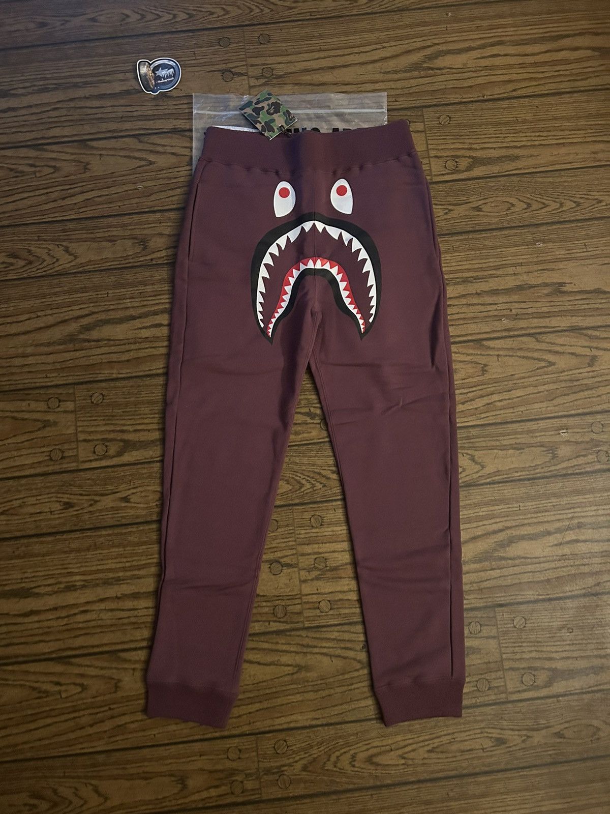 Bape Bape Burgundy Shark Slim Sweat Pants Size US 30 / EU 46 - 1 Thumbnail