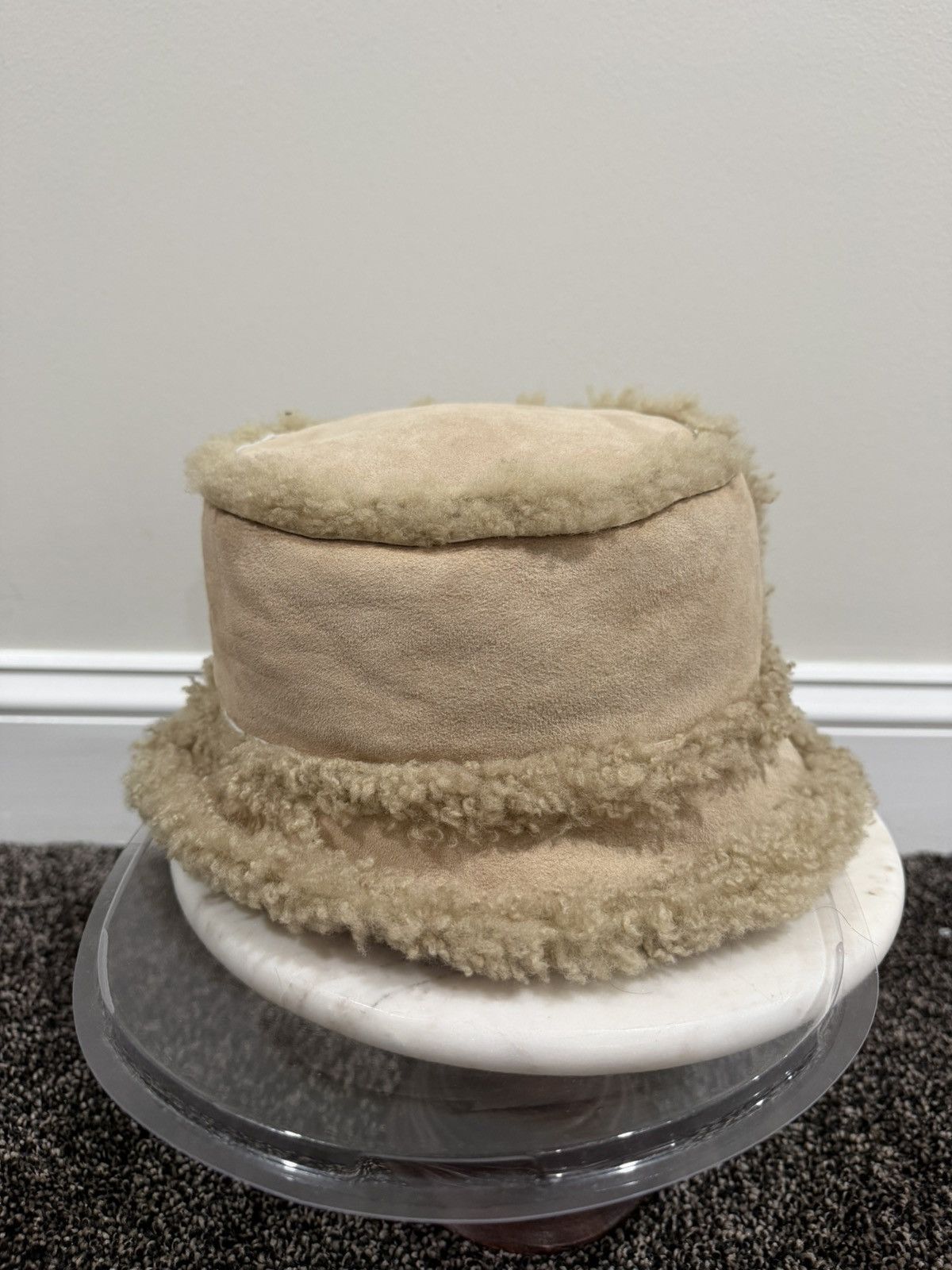 Prada Prada Beige Leather Sheep Fur Bucket Shearling Hat Size ONE SIZE - 3 Thumbnail
