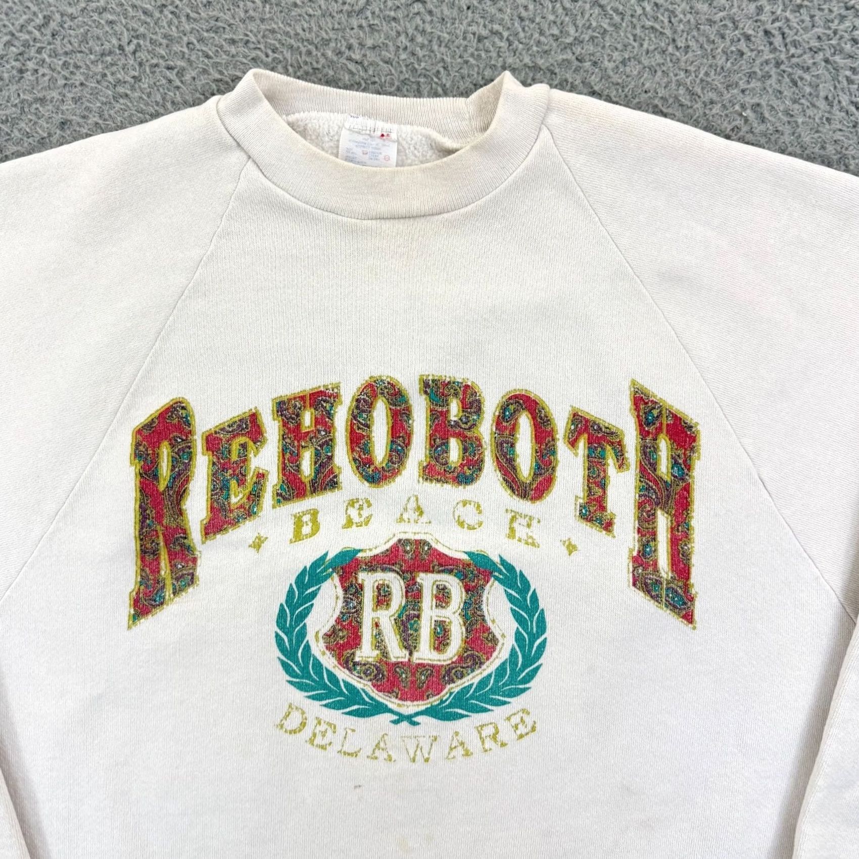 Jerzees VINTAGE Rehoboth Beach Sweatshirt Mens M White Long Sleeve Pullover Beach Logo USA 90s Graphic Print Size US M / EU 48-50 / 2 - 3 Thumbnail