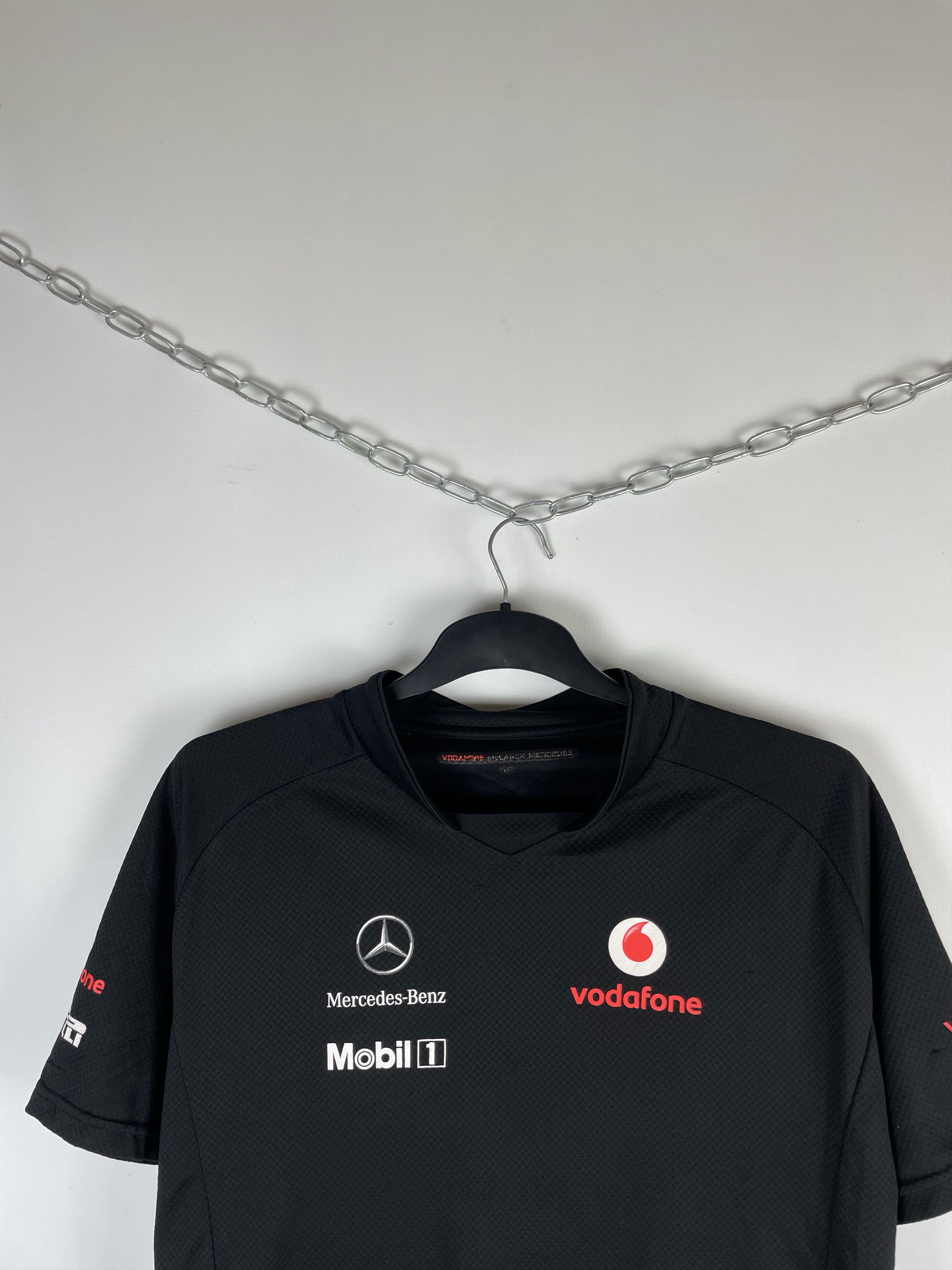 Mercedes-Benz Mersedes Benz AMG T-Shirts Vodafone Size US XL / EU 56 / 4 - 3 Thumbnail