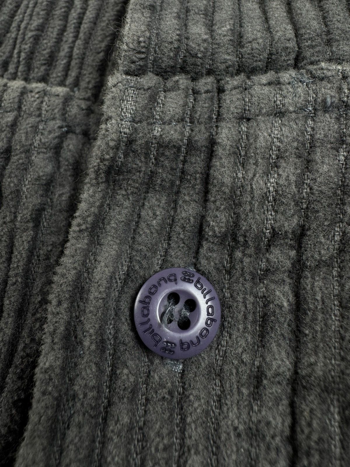 Billabong Billabong Corduroy Velvet Velour Overshirt Button Pullover Size US S / EU 44-46 / 1 - 8 Thumbnail