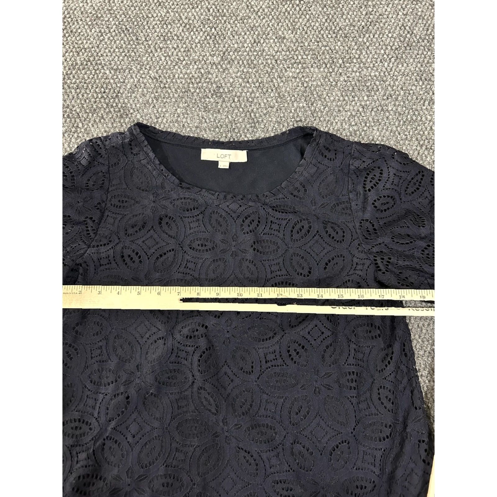 Loft VINTAGE LOFT Shirt Womens Small Navy Blue Eyelet Lace Short Sleeve Lined Top Blouse Size S / US 4 / IT 40 - 5 Thumbnail