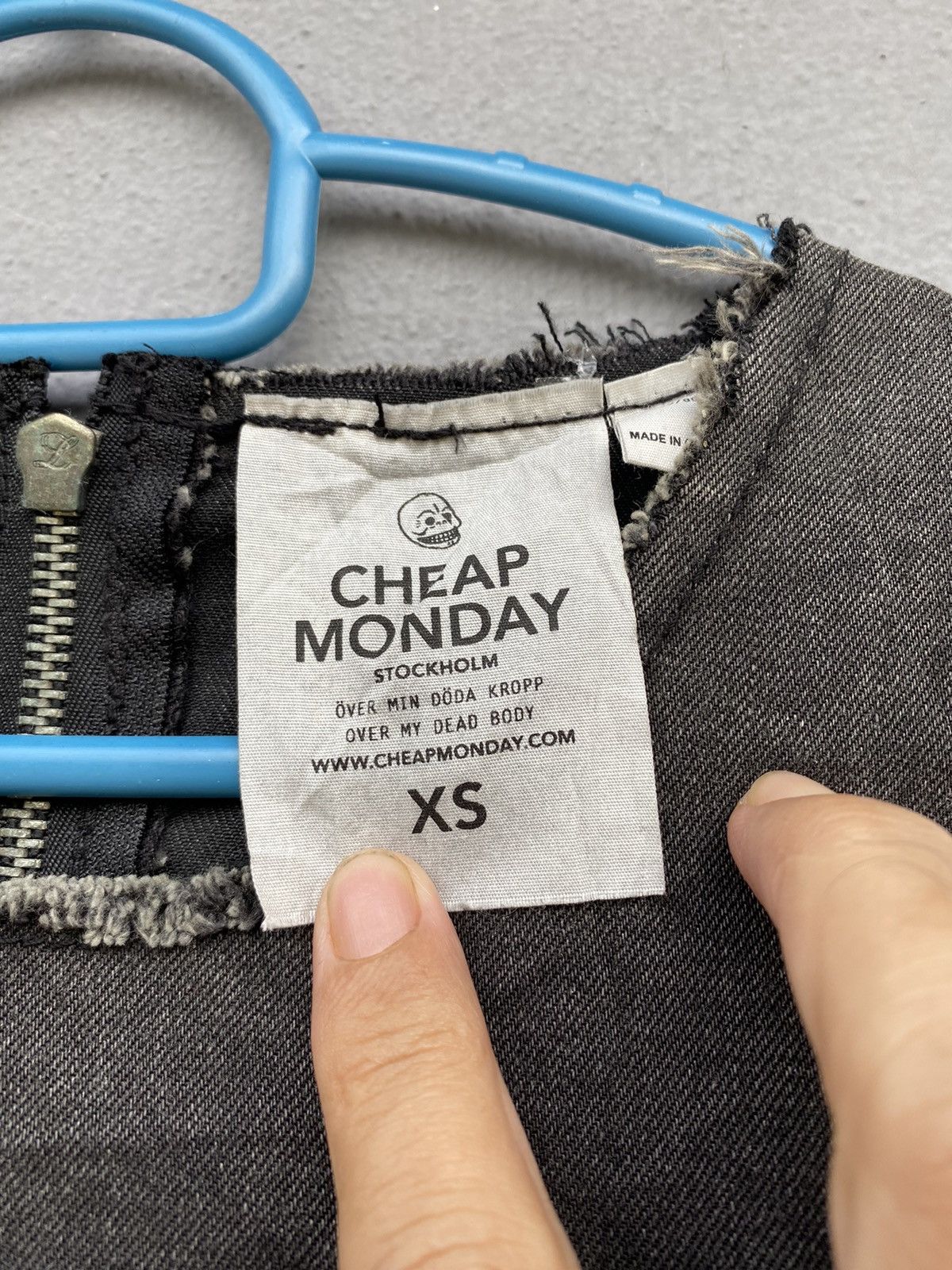 Cheap Monday Cheap Monday Reworked Raw Seam Denim Dress Shirt Size XS / US 0-2 / IT 36-38 - 11 Thumbnail