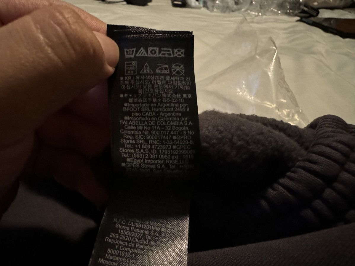 Balenciaga × Gap × Kanye West Yeezy Gap Sweatpants Dark Grey Size XS Size US 28 / EU 44 - 13 Thumbnail