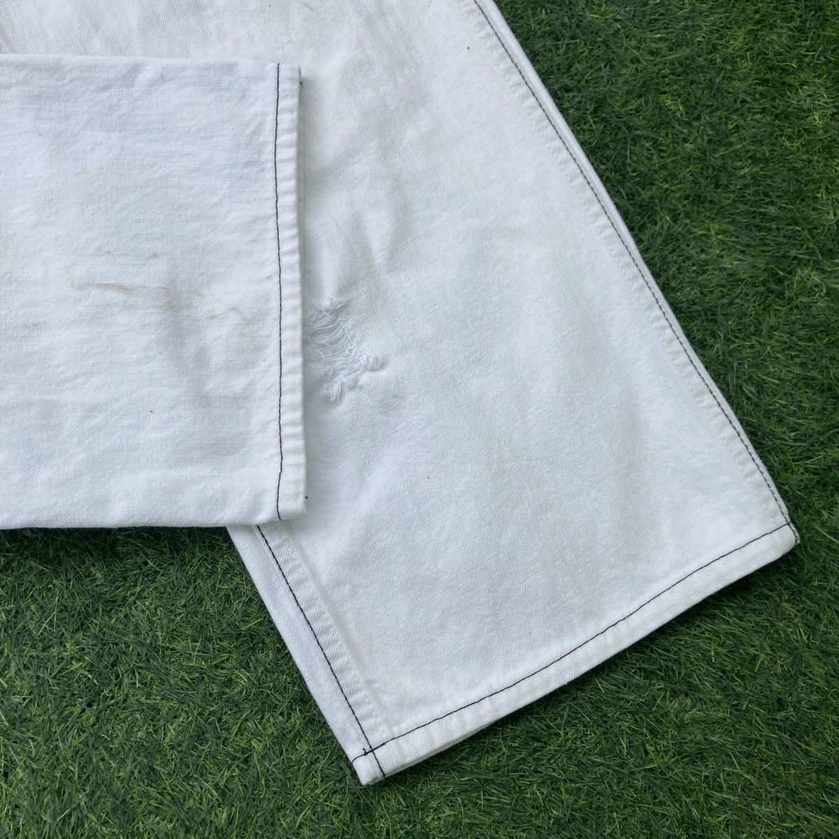 Number (N)ine NUMBER NINE DISTRESSED JEANS Size US 34 / EU 50 - 6 Thumbnail