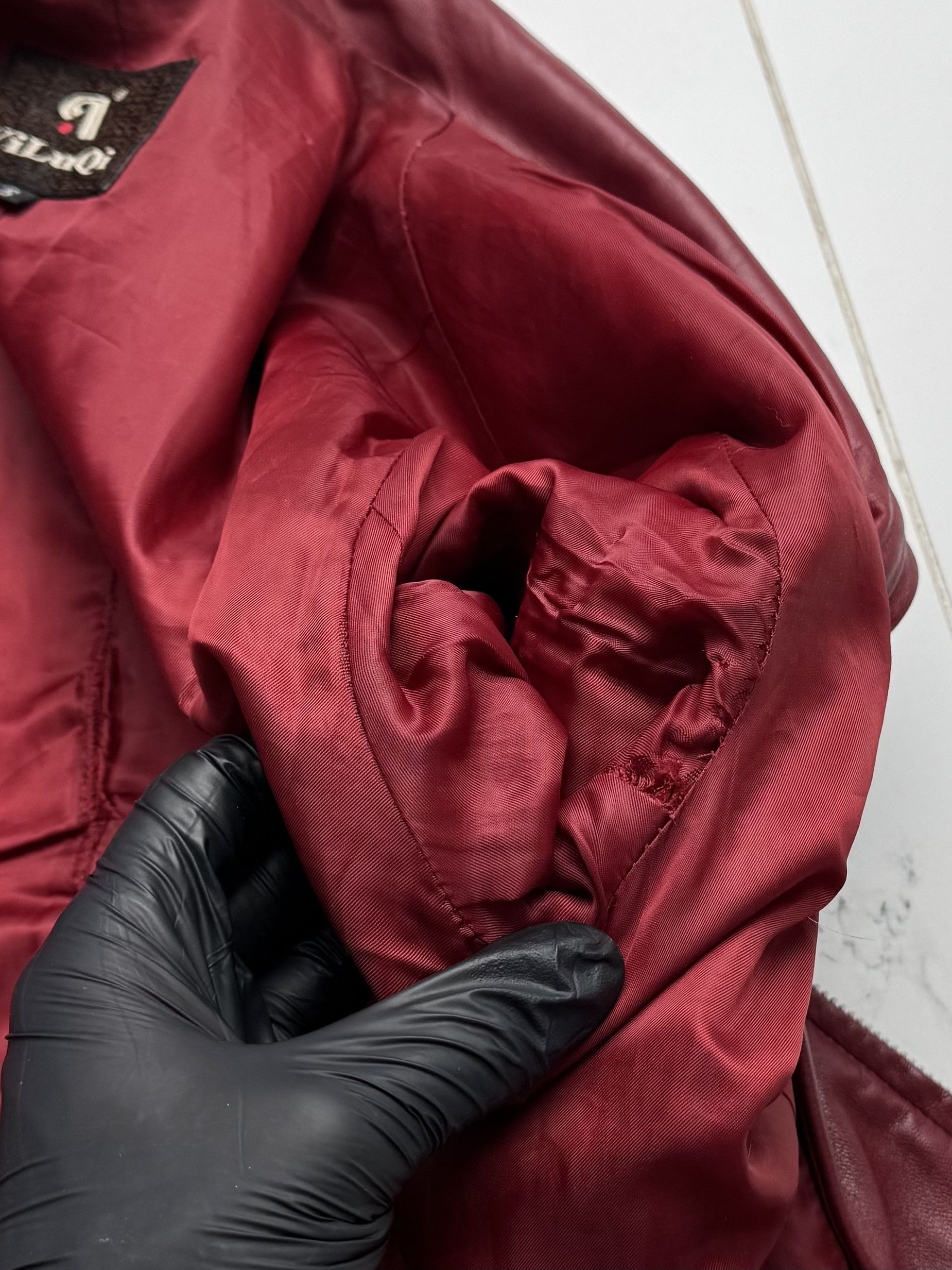 Vintage Y2K Red Leather Jacket Womens Slim Fit Zip Up Biker Style Size S / US 4 / IT 40 - 11 Thumbnail