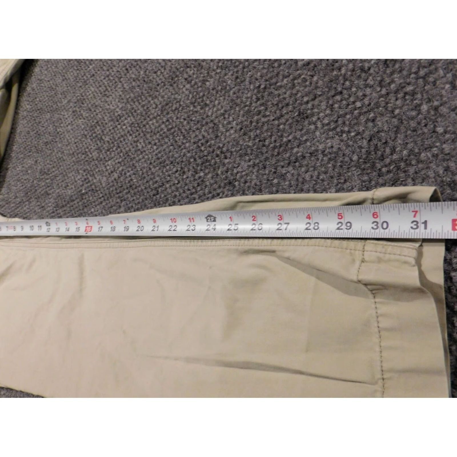 Gap Gap pants mens 32x31 beige straight classic chino retro business casual Pants Mens 32 Beige Straight Chino Classic Modern Everyday Mens Size US 32 / EU 48 - 6 Thumbnail