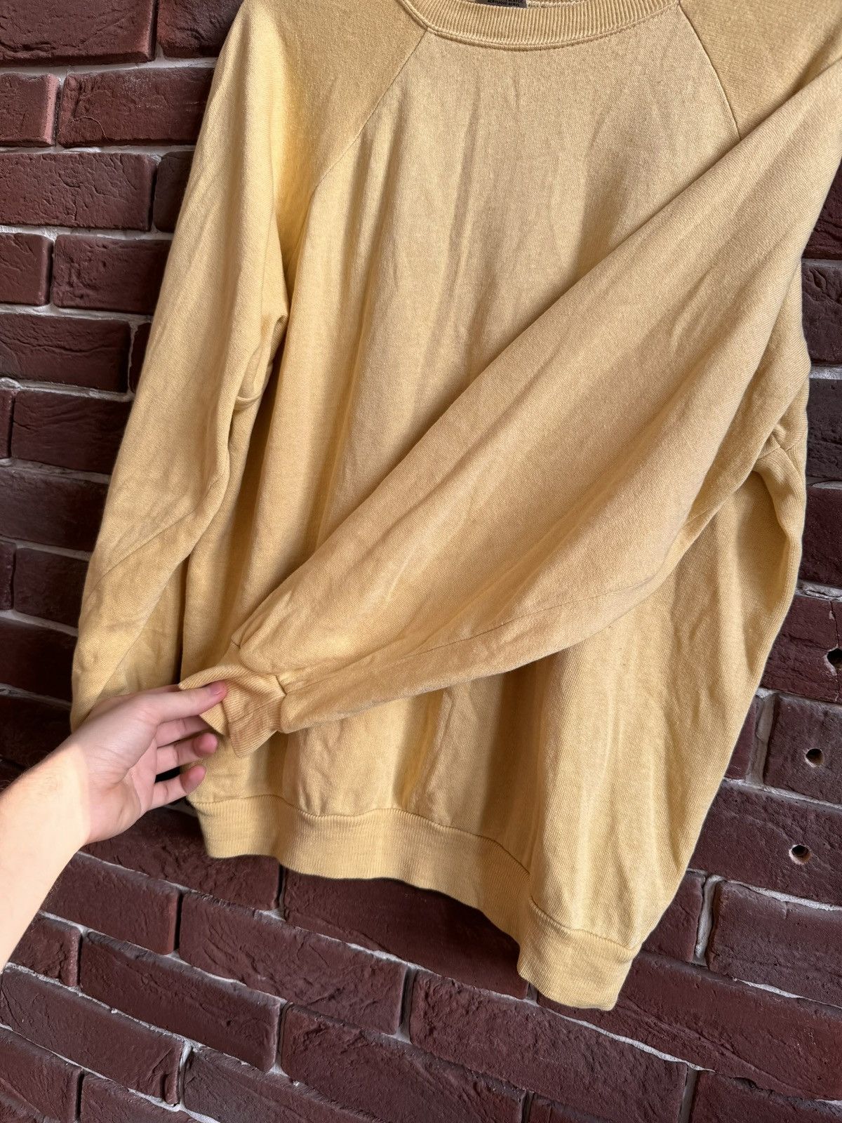 Fruit Of The Loom Rare 90s Yellow Screen Stars FOTL Blank Sweatshirt Crewneck Size US L / EU 52-54 / 3 - 6 Thumbnail