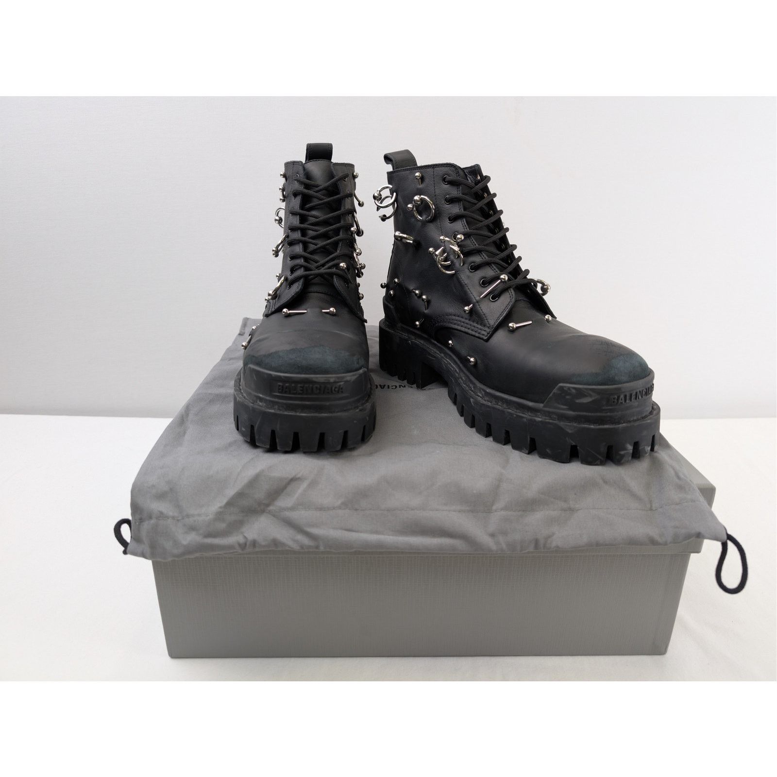 Balenciaga o1rshd1 Q:2 / Leather Strike Piercing Boots in Black/Silver Size US 10 / EU 43 - 17 Thumbnail