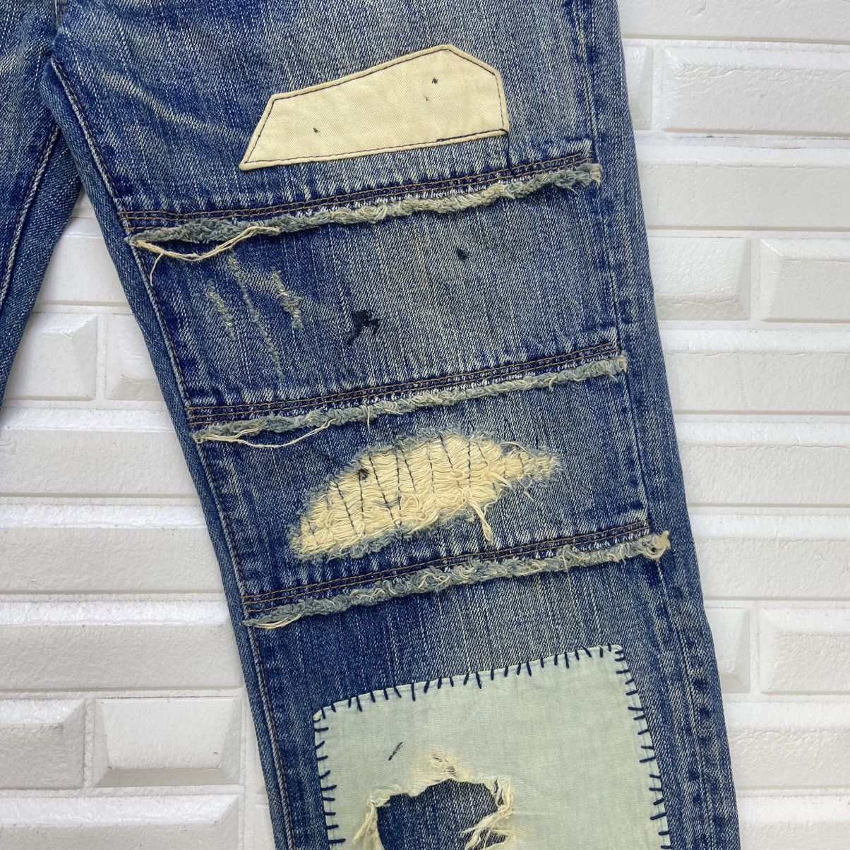 Japanese Brand Bonds & Peace Street Fashion Patchwork Distressed Denim Size US 30 / EU 46 - 8 Thumbnail
