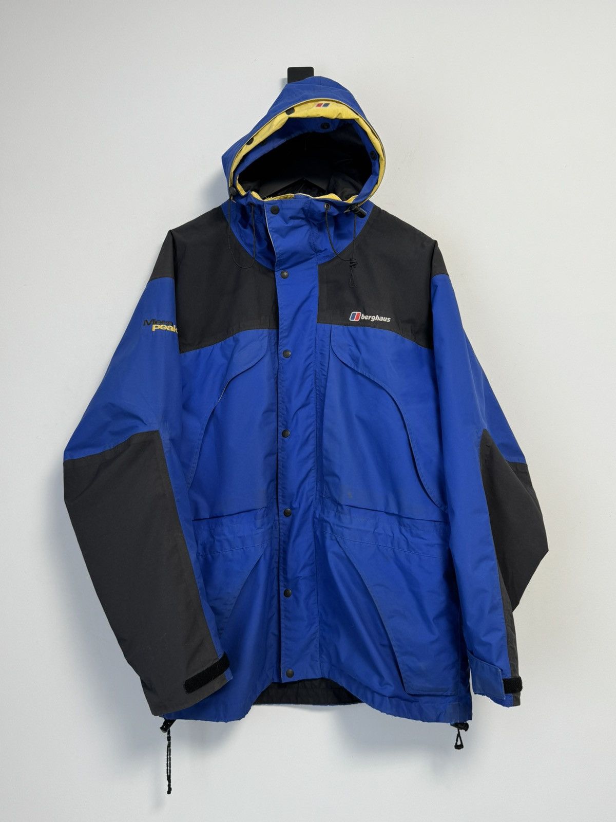 Berghaus Vintage 90’S Berghaus Mera Peak Gore-tex Jacket Men’s Medium Size US M / EU 48-50 / 2 - 1 Thumbnail