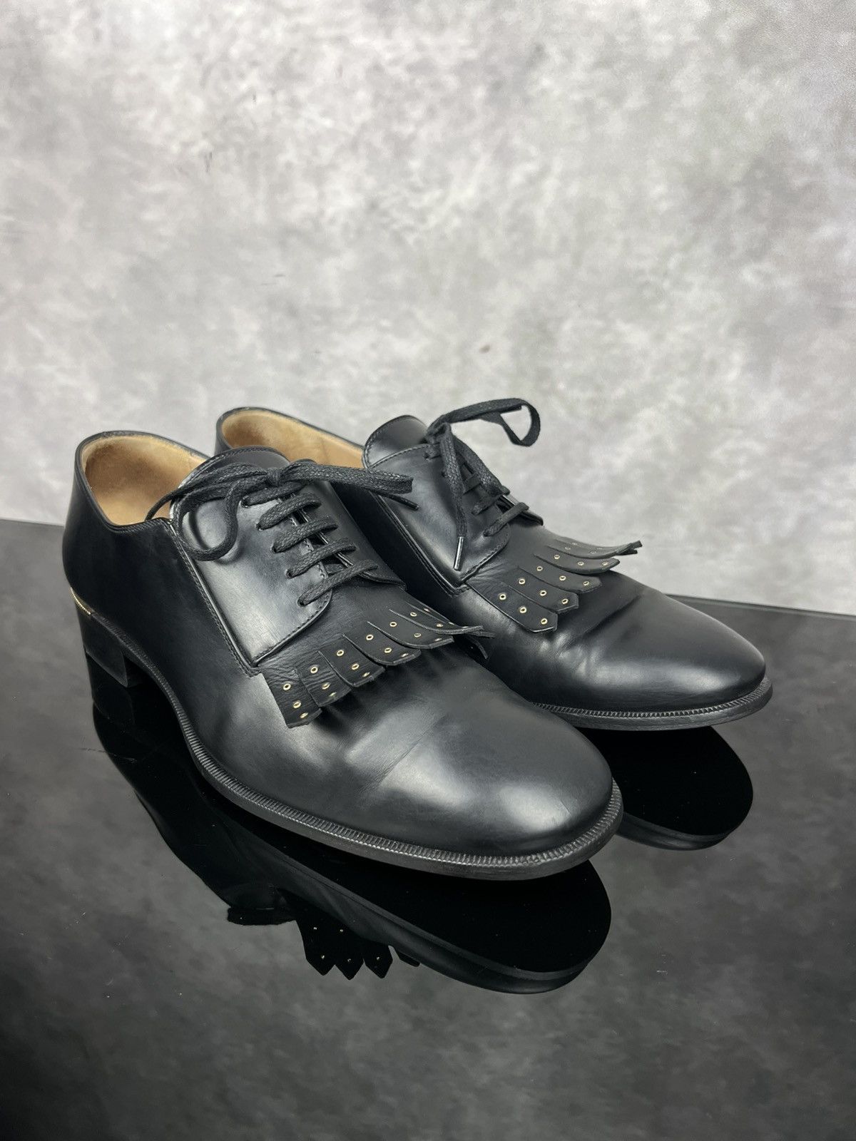 Salvatore Ferragamo Salvatore Ferragamo Women's Black Leather Oxford Size 9.5 C Size US 9.5 / IT 39.5 - 2 Thumbnail