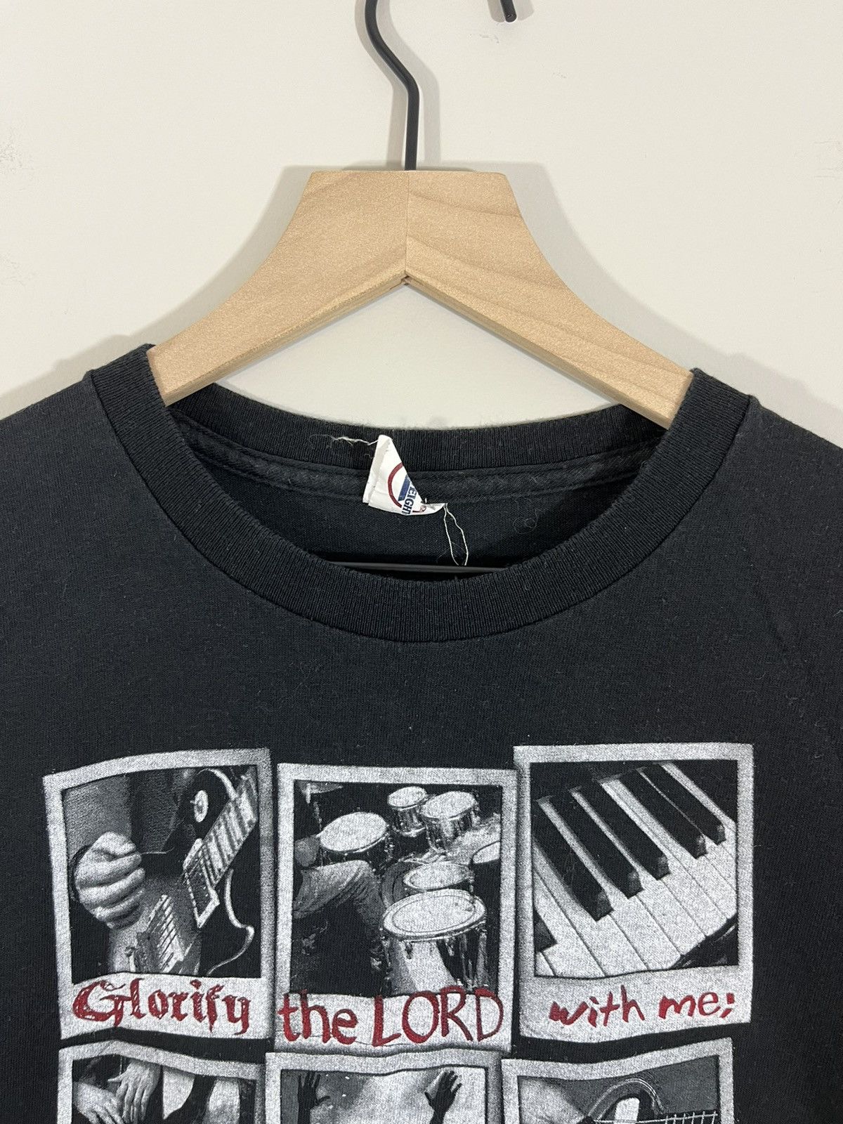 Vintage Faded Bible Quote Polaroid Graphic Distressed Tee Size US M / EU 48-50 / 2 - 3 Thumbnail