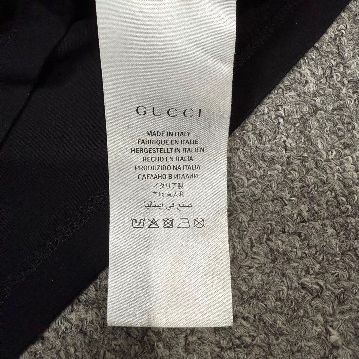 Gucci Gucci Metal Logo Print Short Sleeve Tee S 99 New Size US S / EU 44-46 / 1 - 4 Thumbnail