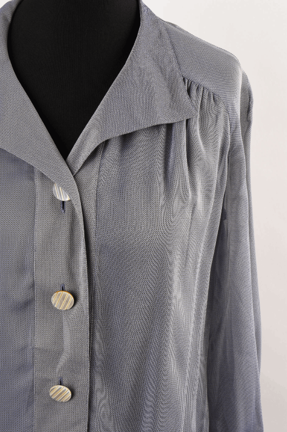 Valentino Women's Valentino Boutique Vintage Blouse Gray Size L Size L / US 10 / IT 46 - 2 Thumbnail
