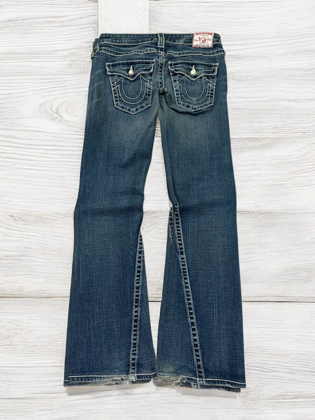 True Religion Flared TRUE RELIGION with White Stitching Low Rise jeans Size 28" / US 6 / IT 42 - 1 Thumbnail