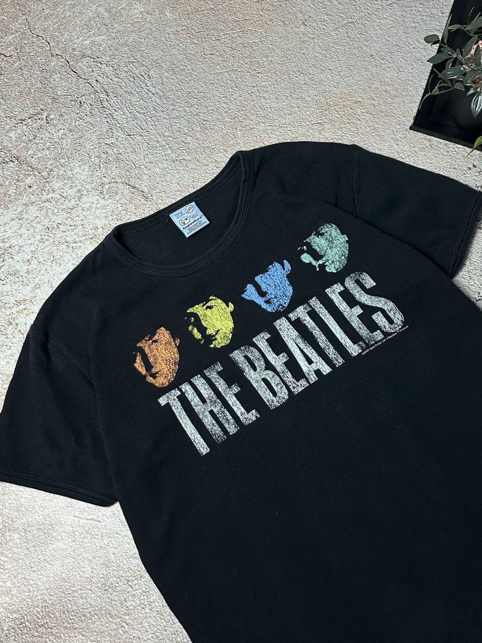 Band Tees Vintage tshirt the beatles 2009 Size US XL / EU 56 / 4 - 3 Thumbnail