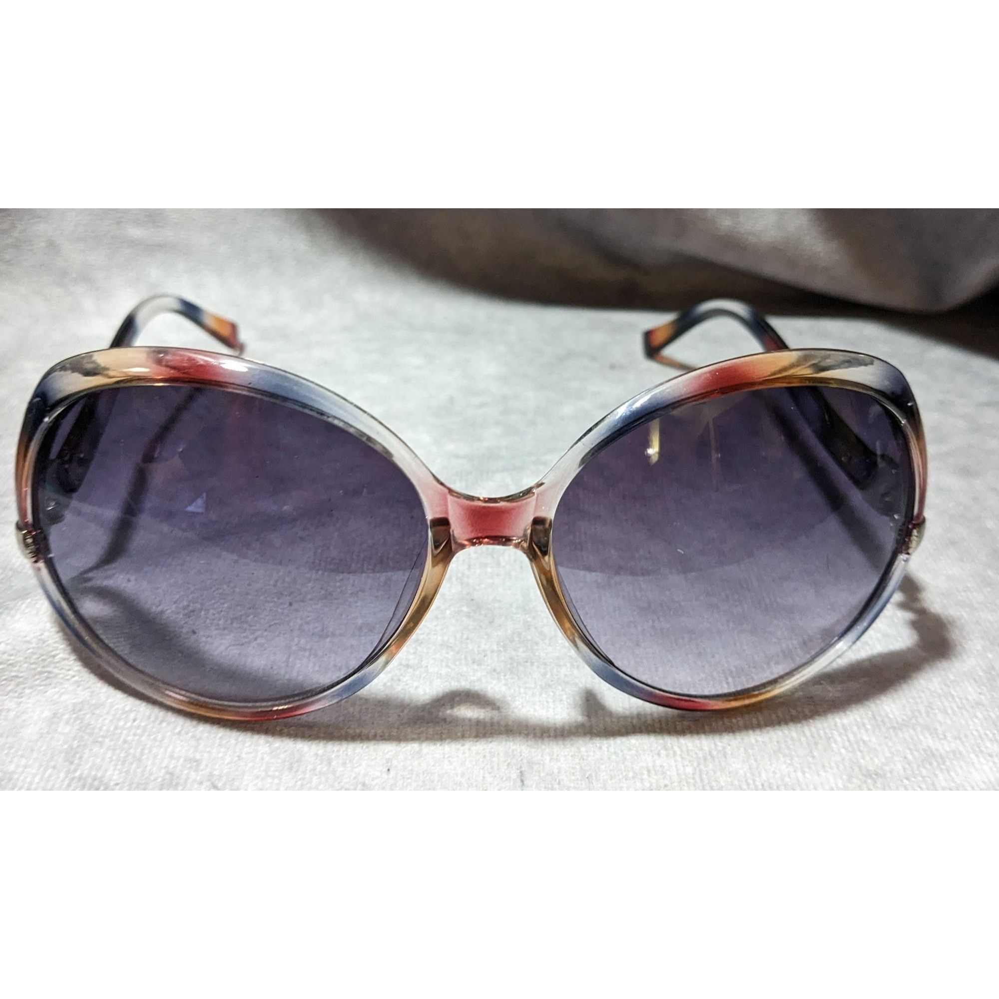 Other Vintage Baskin Bros. Mottled Red Black And Clear Sunglasses Size ONE SIZE - 1 Thumbnail