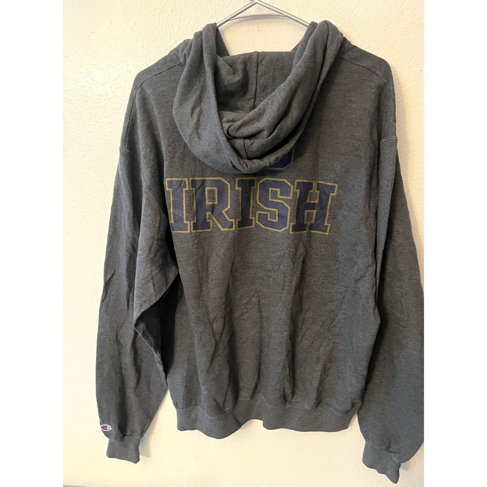 Champion VINTAGE Champion Reverse Weave Sweatshirt Hoodie Mens Large Gray Notre Dame Fighting Irish College Sports Graphic Print Pockets Kn Size US L / EU 52-54 / 3 - 4 Thumbnail