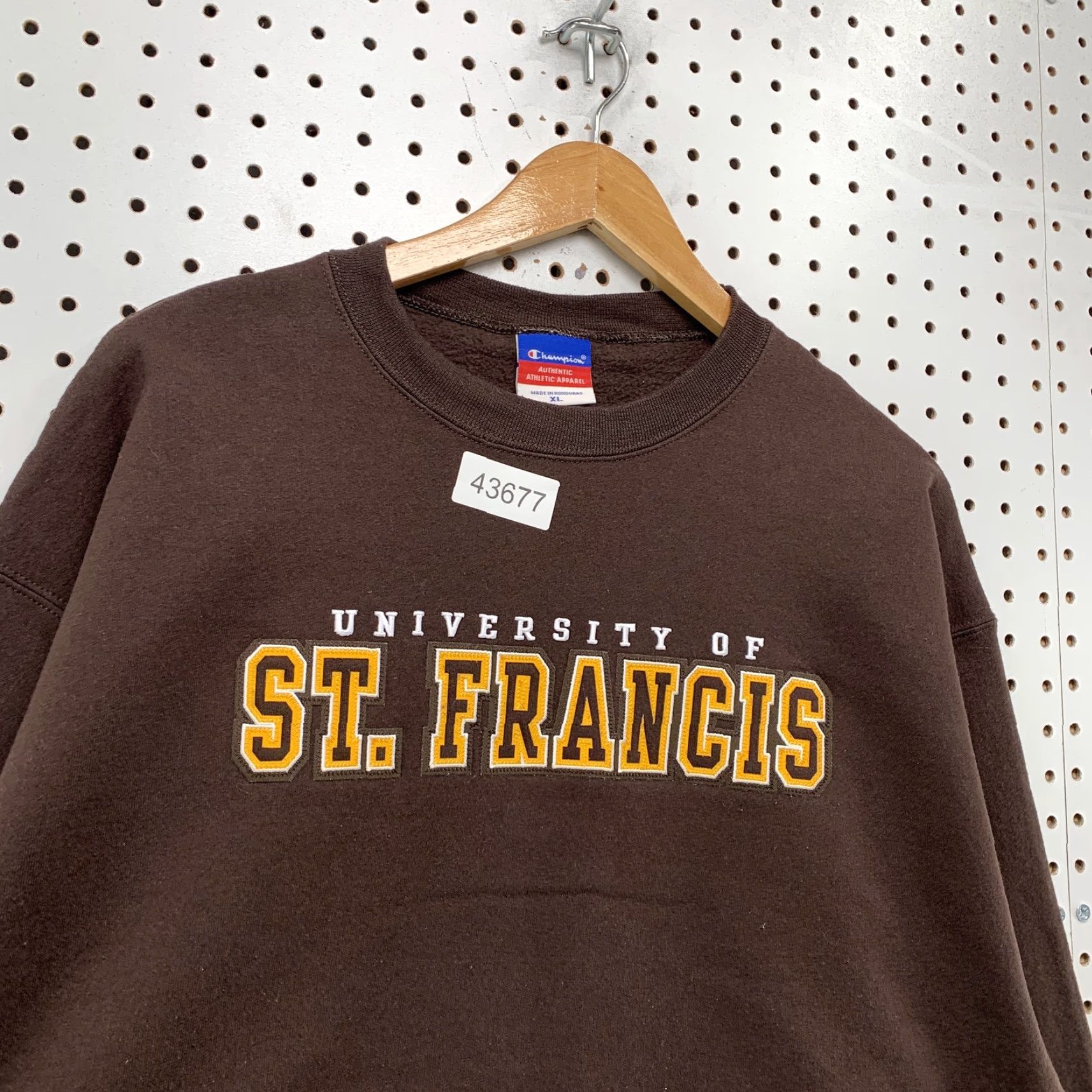 Champion VINTAGE Champion University Sweatshirt Crewneck Mens Large Brown Embroidered Pullover Size US L / EU 52-54 / 3 - 6 Thumbnail