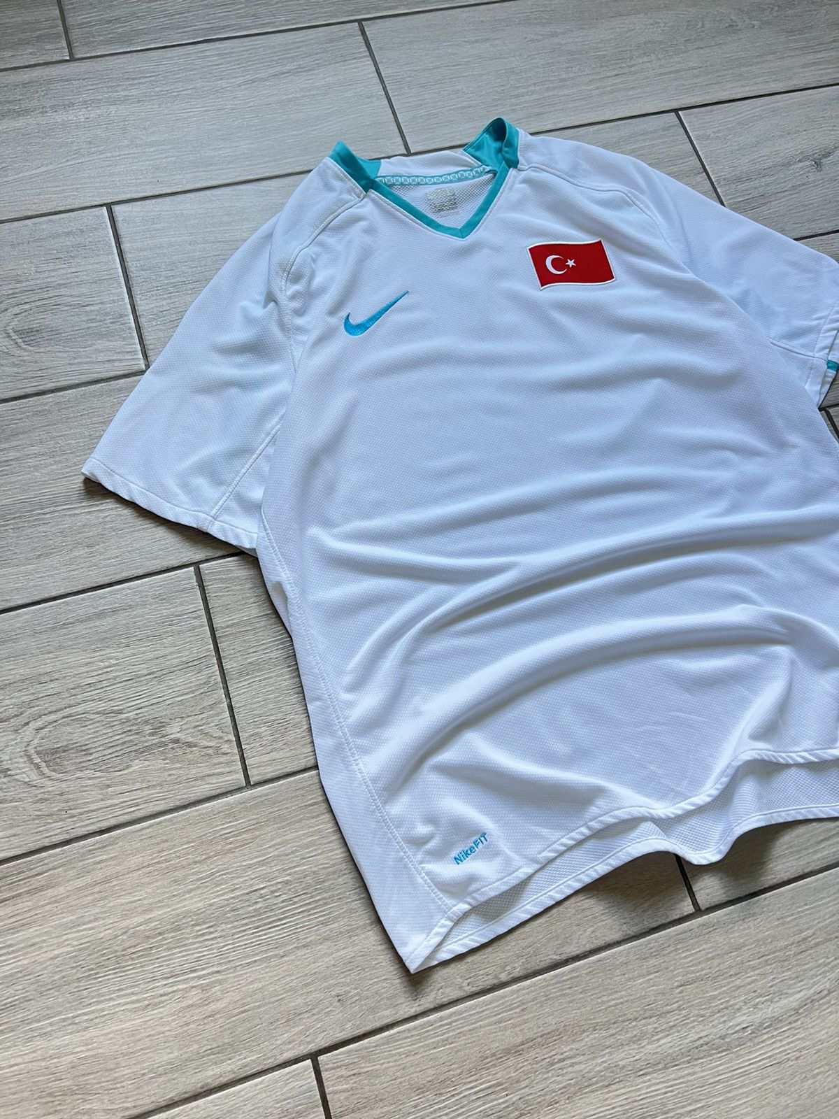 Nike NIKE T90 TURKEY FOOTBALL KIT SOCCER JERSEY EURO Size US L / EU 52-54 / 3 - 4 Thumbnail