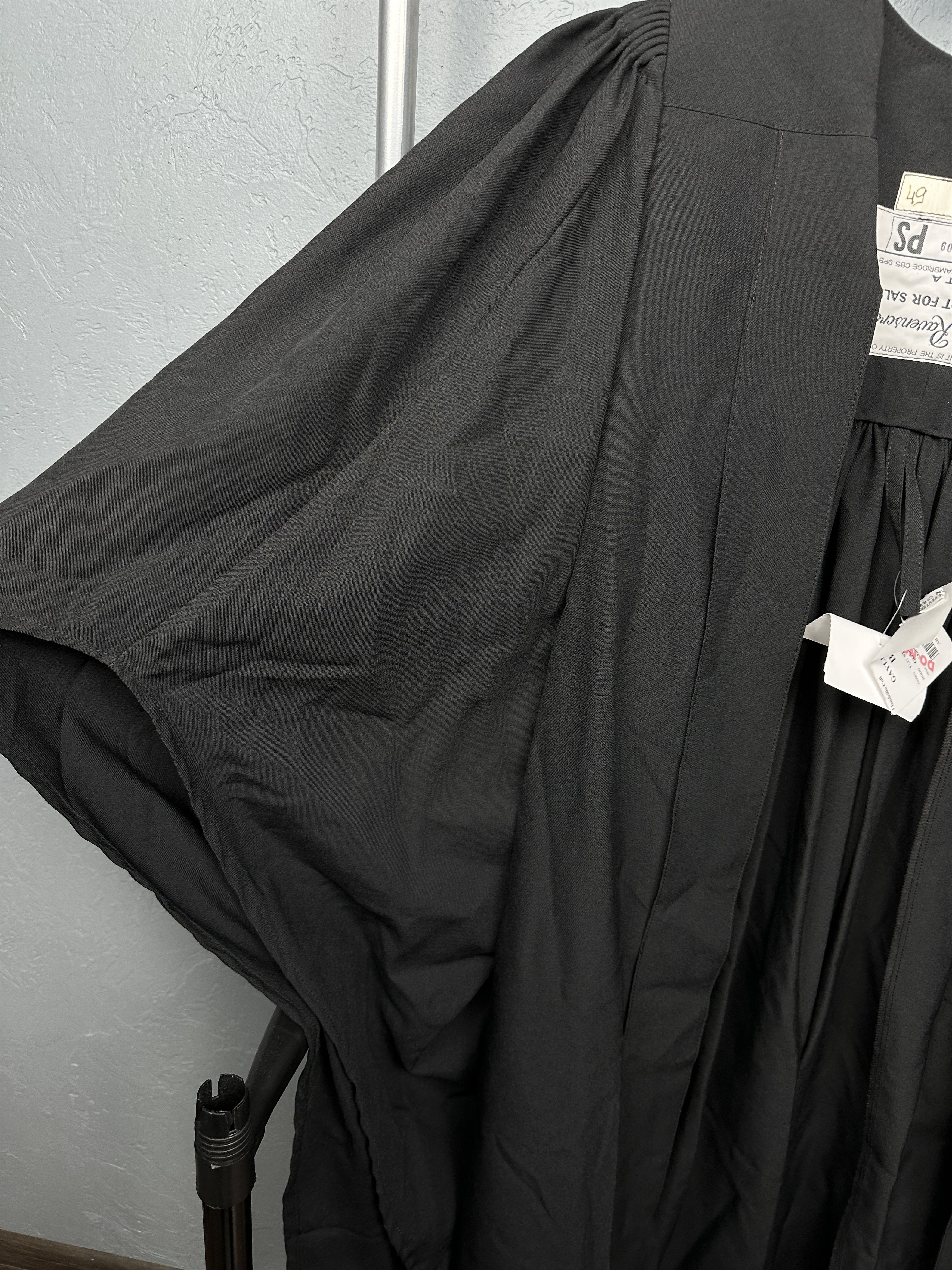 Vintage Ede & Ravenscroft Cambridge Academic Graduation Gown Size US L / EU 52-54 / 3 - 9 Thumbnail