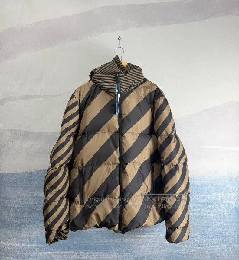 Fendi Fendi Brown Full Print Double-Sided Hooded Puffer Jacket Size US L / EU 52-54 / 3 - 4 Thumbnail
